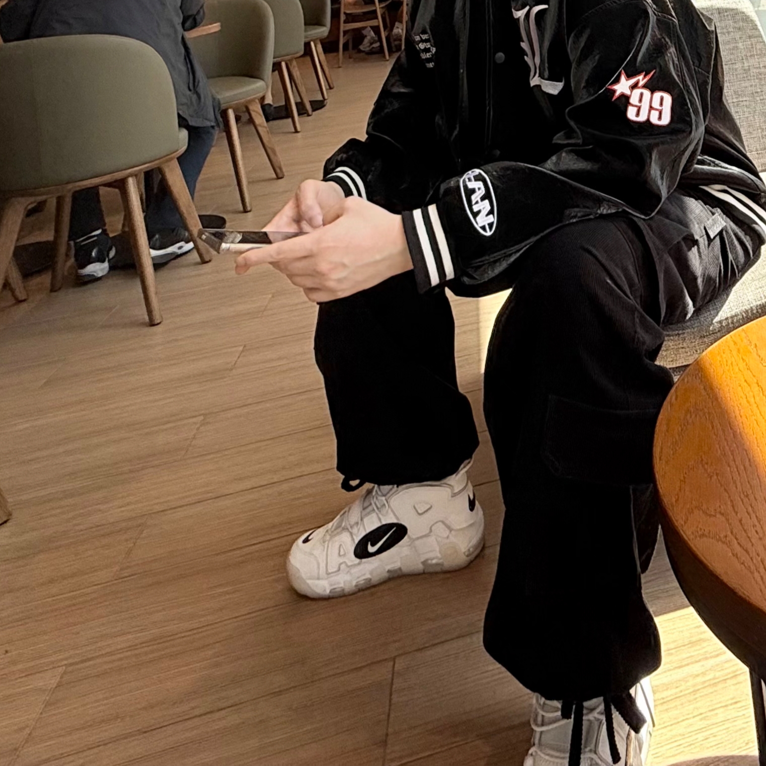 Nike Air More Uptempo 96 Copy and Paste White 착용 스타일 - 1
