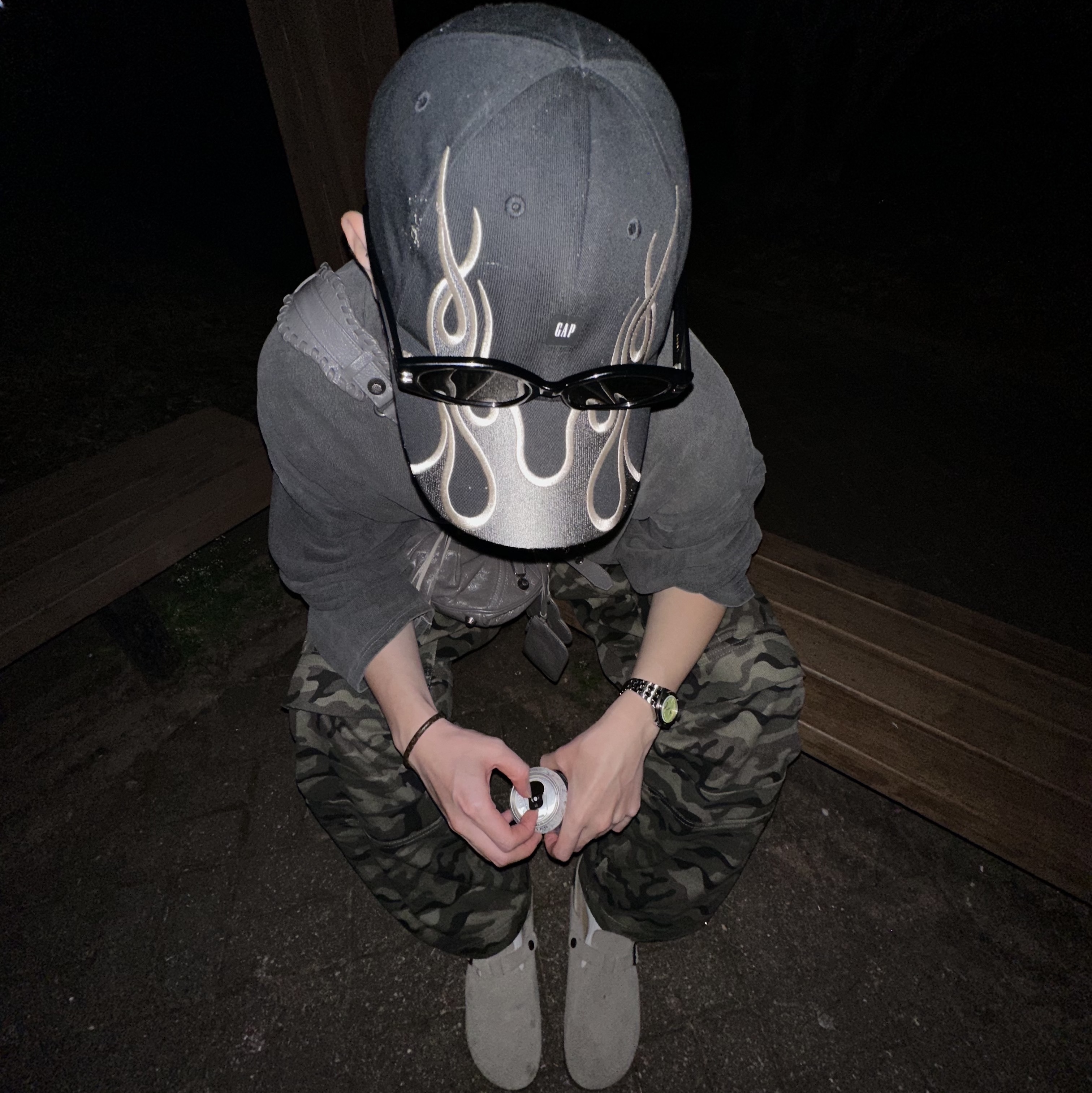 Yeezy Gap Engineered By Balenciaga Flame Cap Black, Gentle Monster Ghost 01 Black 착용 스타일 - 1
