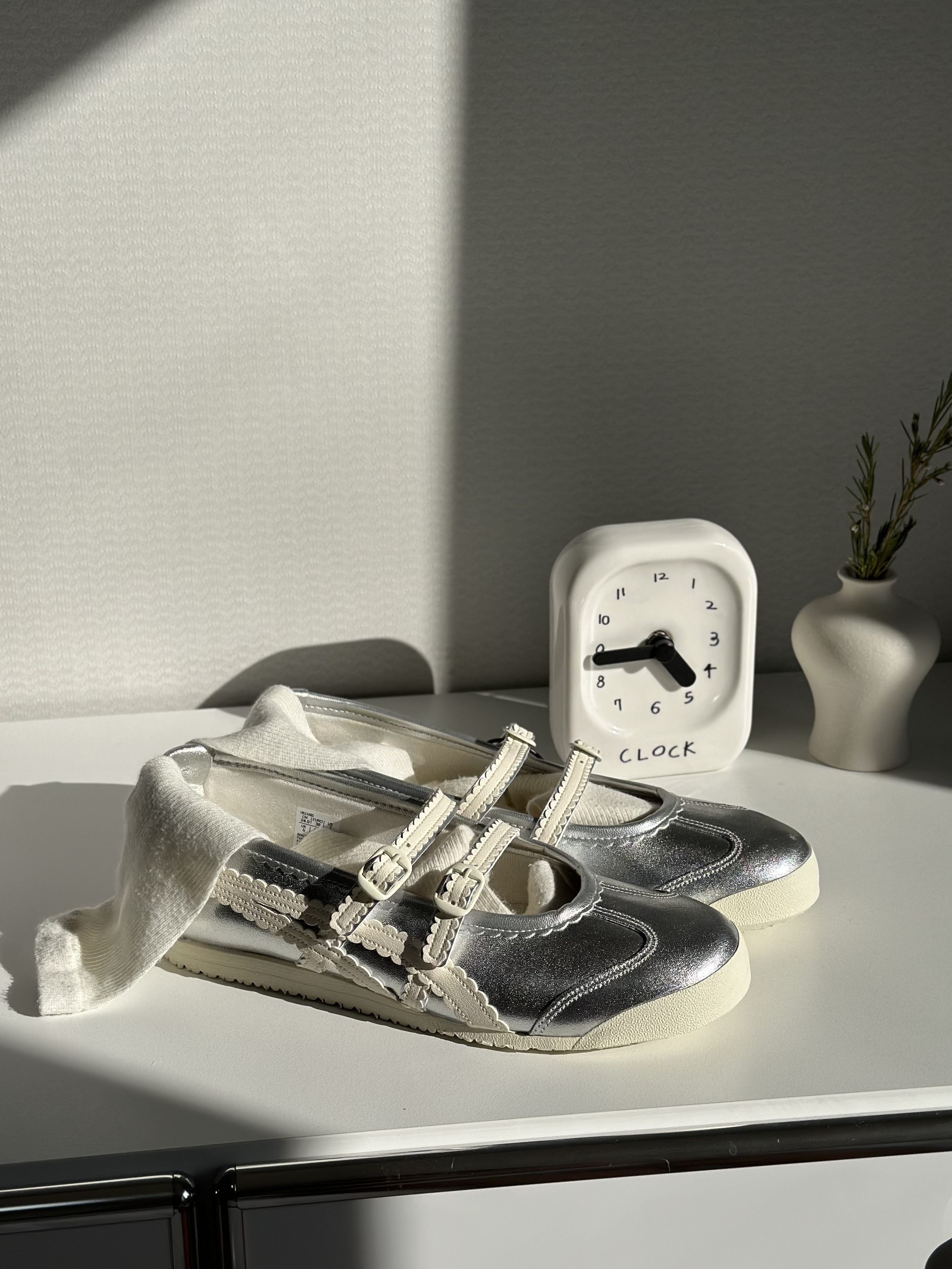 (W) Onitsuka Tiger Mexico 66 TGRS Silver Cream 착용 스타일 - 10