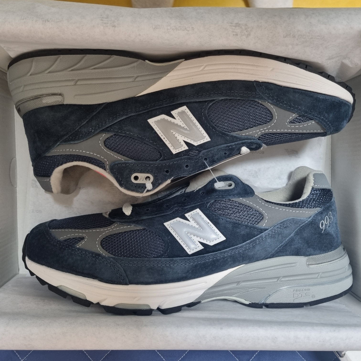 New Balance 993 Made in USA Navy - D Standard 착용 스타일