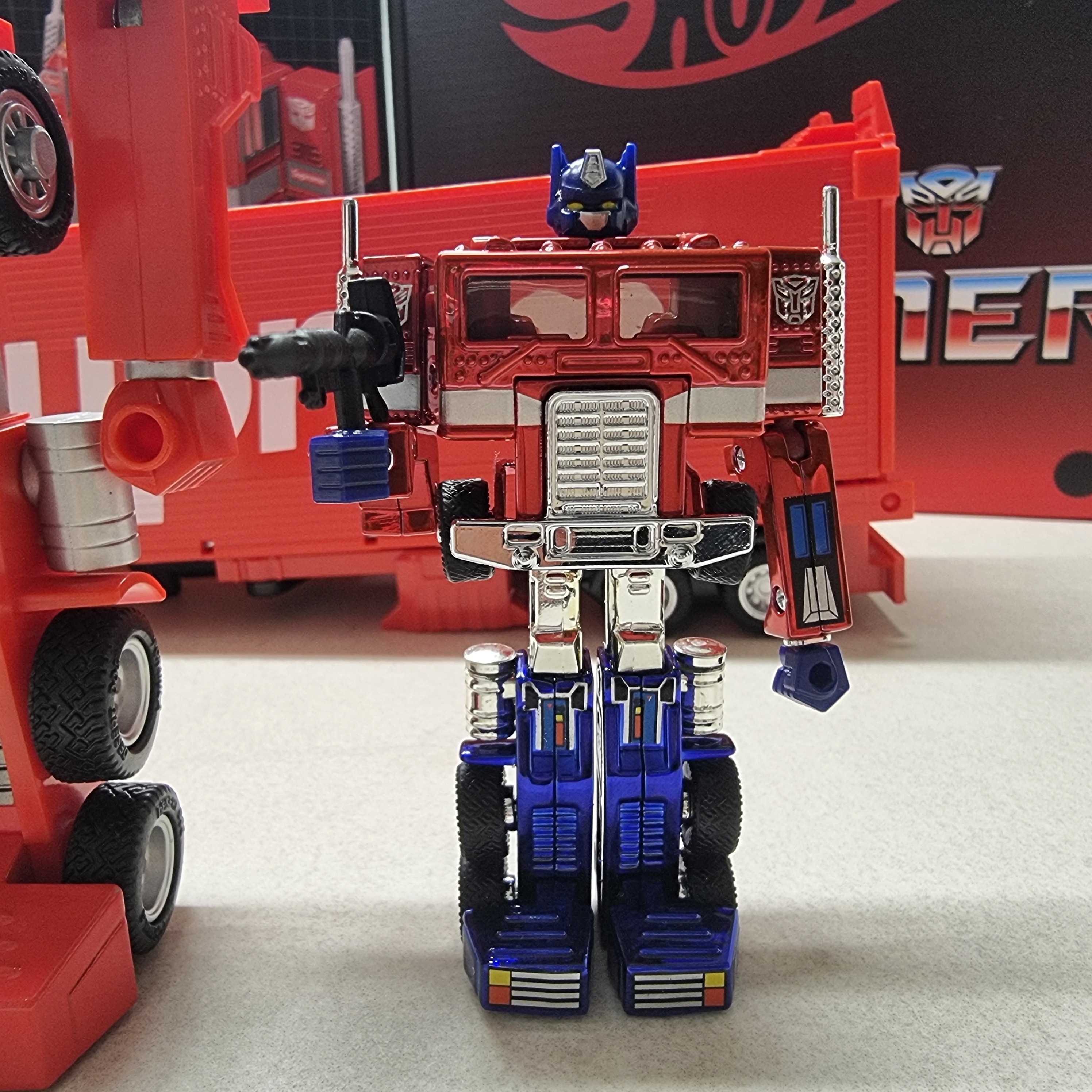 Supreme x Transformers G1 Optimus Prime Figure Red - 25SS (Korean Ver.) 착용 스타일 - 4