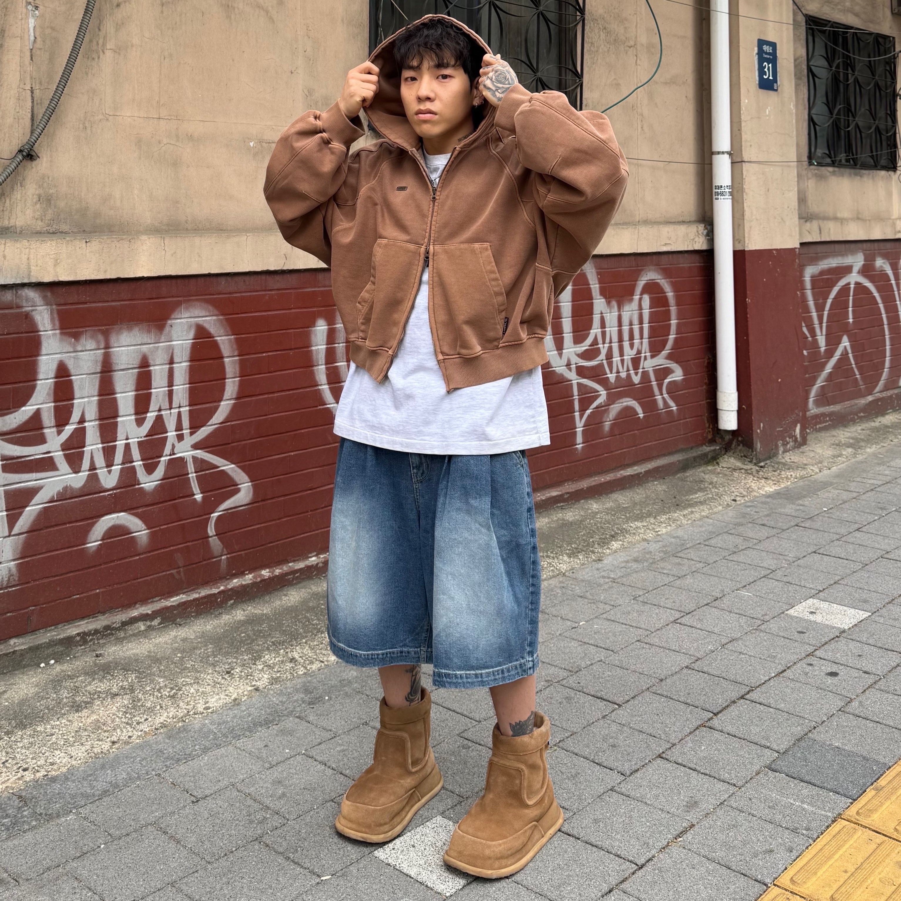 Kinchi x Non Parking N Road Boots Brown 착용 스타일 - 4