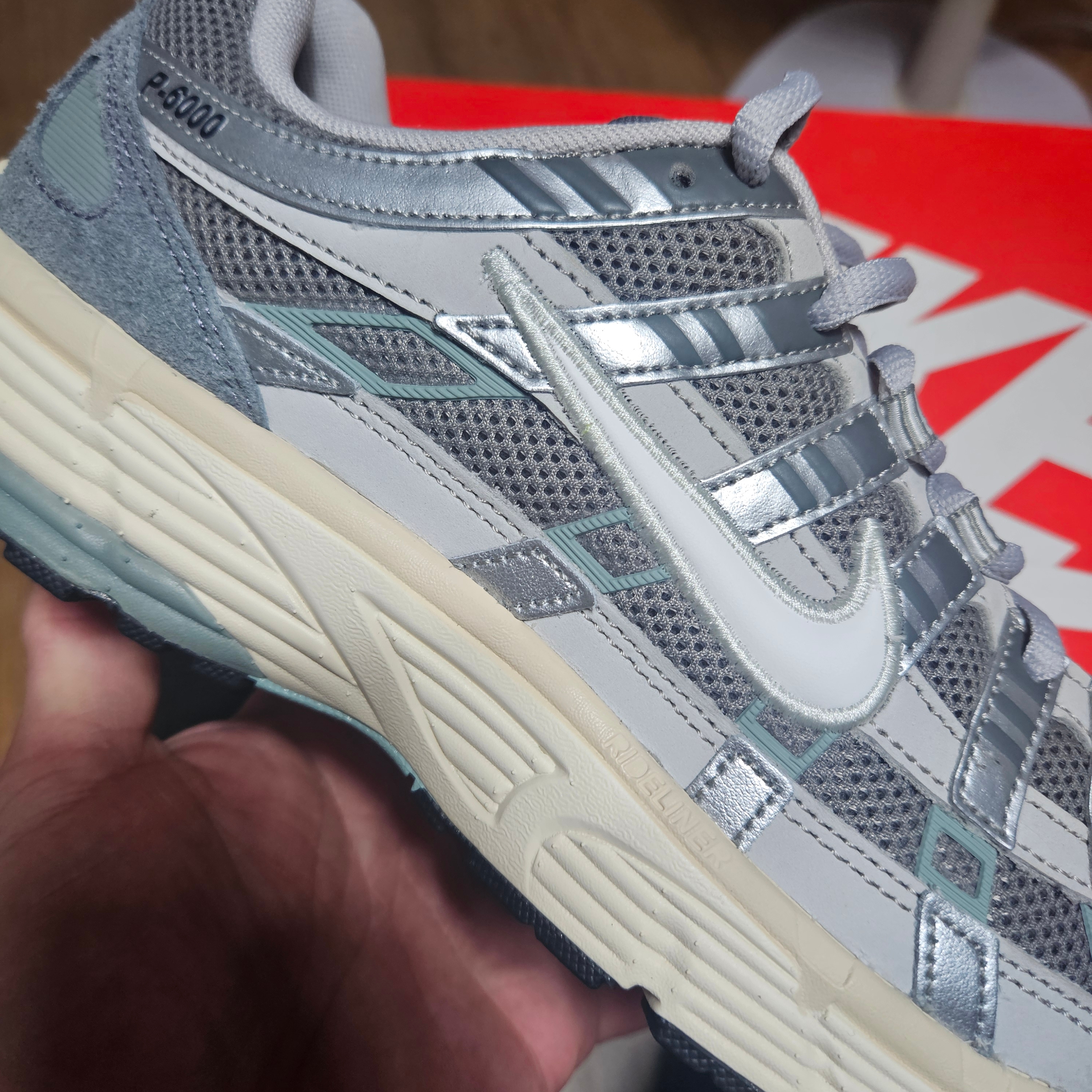 Nike P-6000 Flat Pewter Light Iron Ore 착용 스타일 - 2