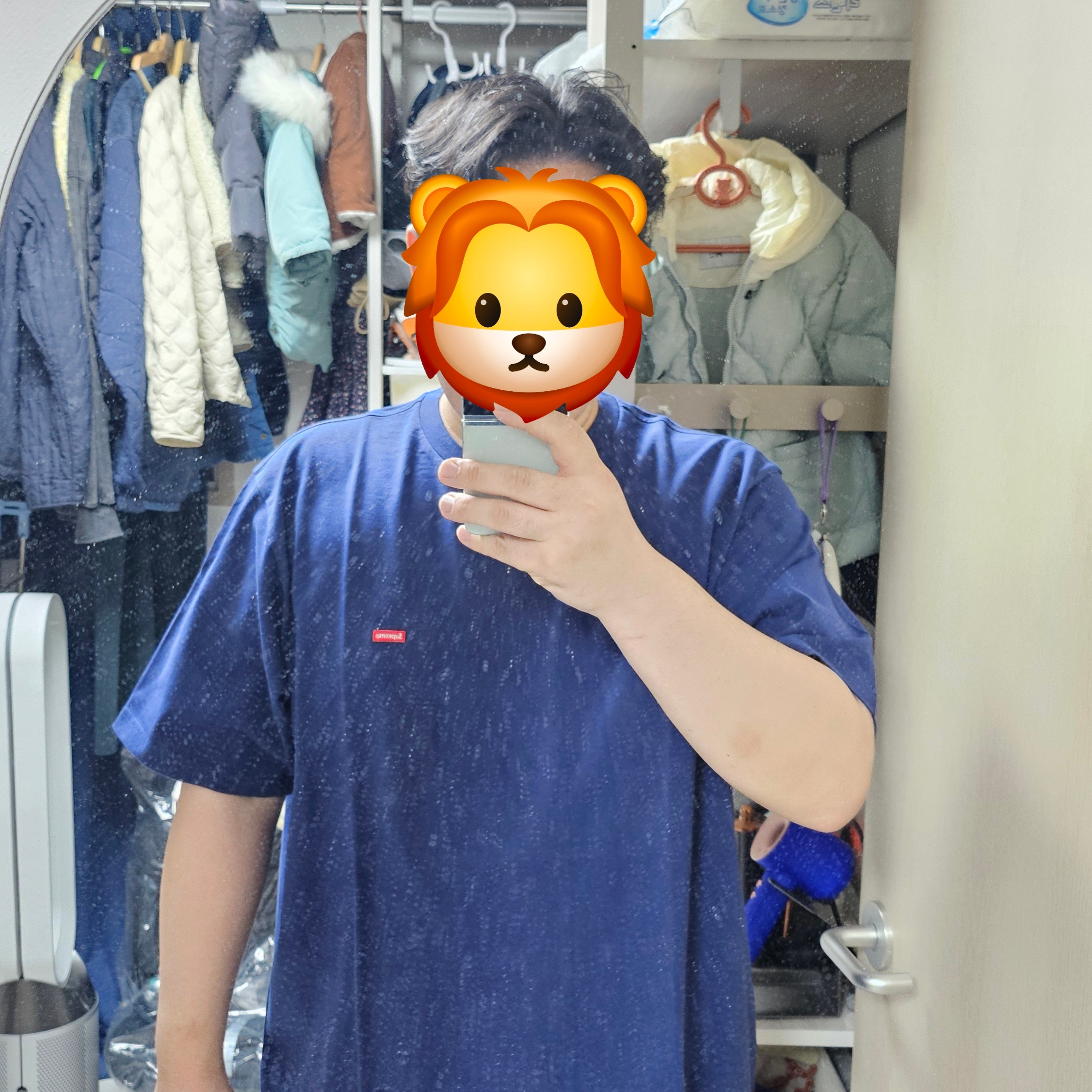 Supreme Small Box T-Shirt Navy - 24FW 착용 스타일 - 1