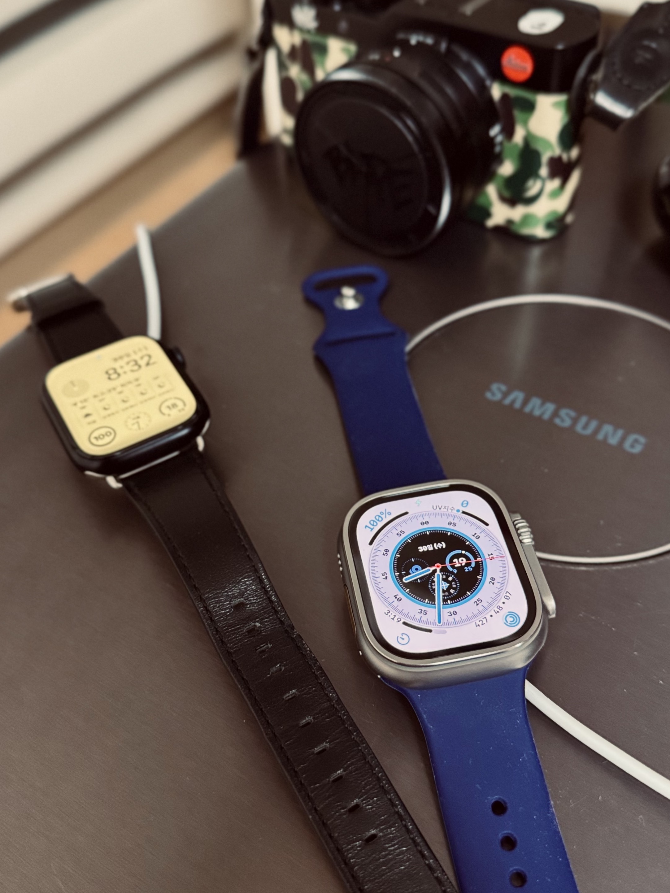 Apple Watch Ultra 2 49mm GPS Cellular Titanium Case with Trail Loop S/M Black (Korean Ver.), Apple Watch Ultra 2 49mm Black Titanium Case with Ocean Band Black (Korean Ver.) 착용 스타일