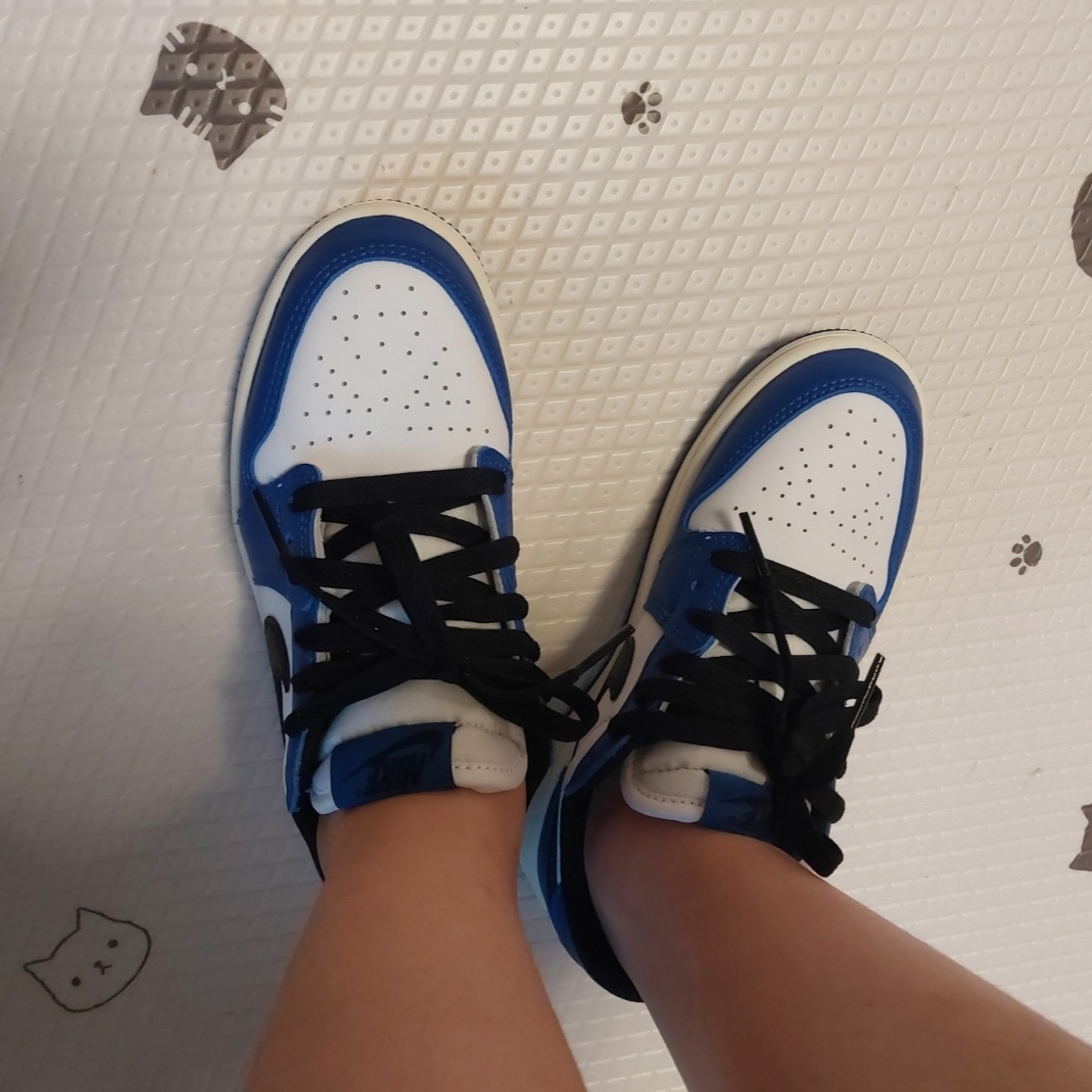 (PS) Jordan 1 Retro Low OG Game Royal, (GS) Jordan 1 Retro Low OG Game Royal 착용 스타일 - 1