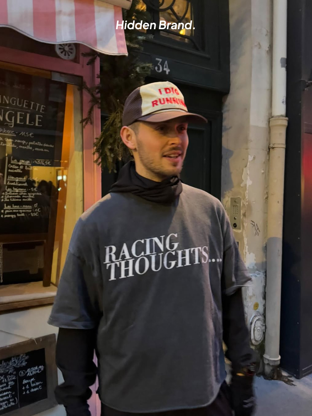 Alex Zono I Dig Running Trucker Hat OG Brown, Alex Zono Running Loves You Trucker Hat Silver 착용 스타일 - 3