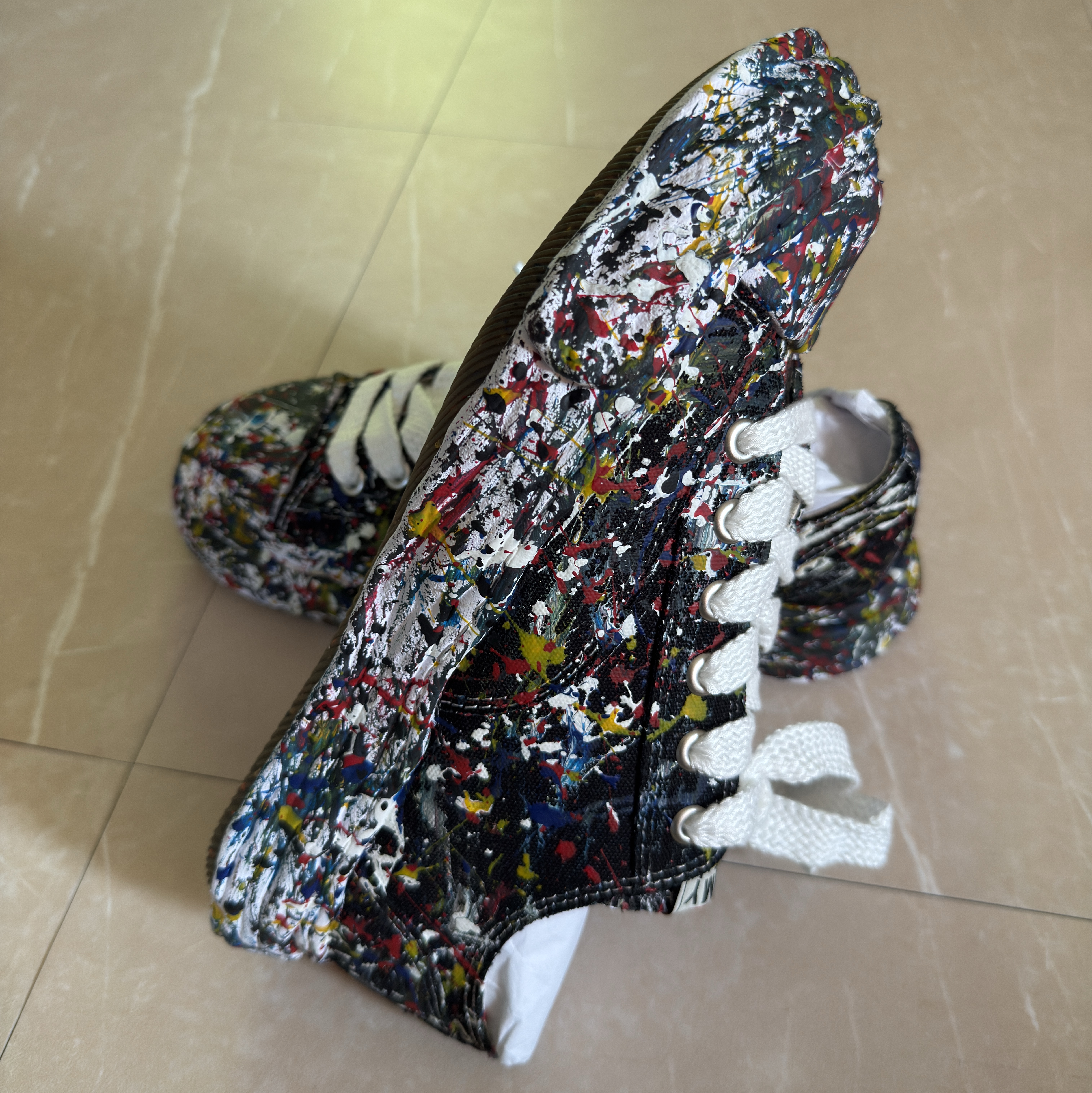 Maison Mihara Yasuhiro Peterson23 OG Sole Sputtering Paint Canvas Low-top Sneakers Black 착용 스타일