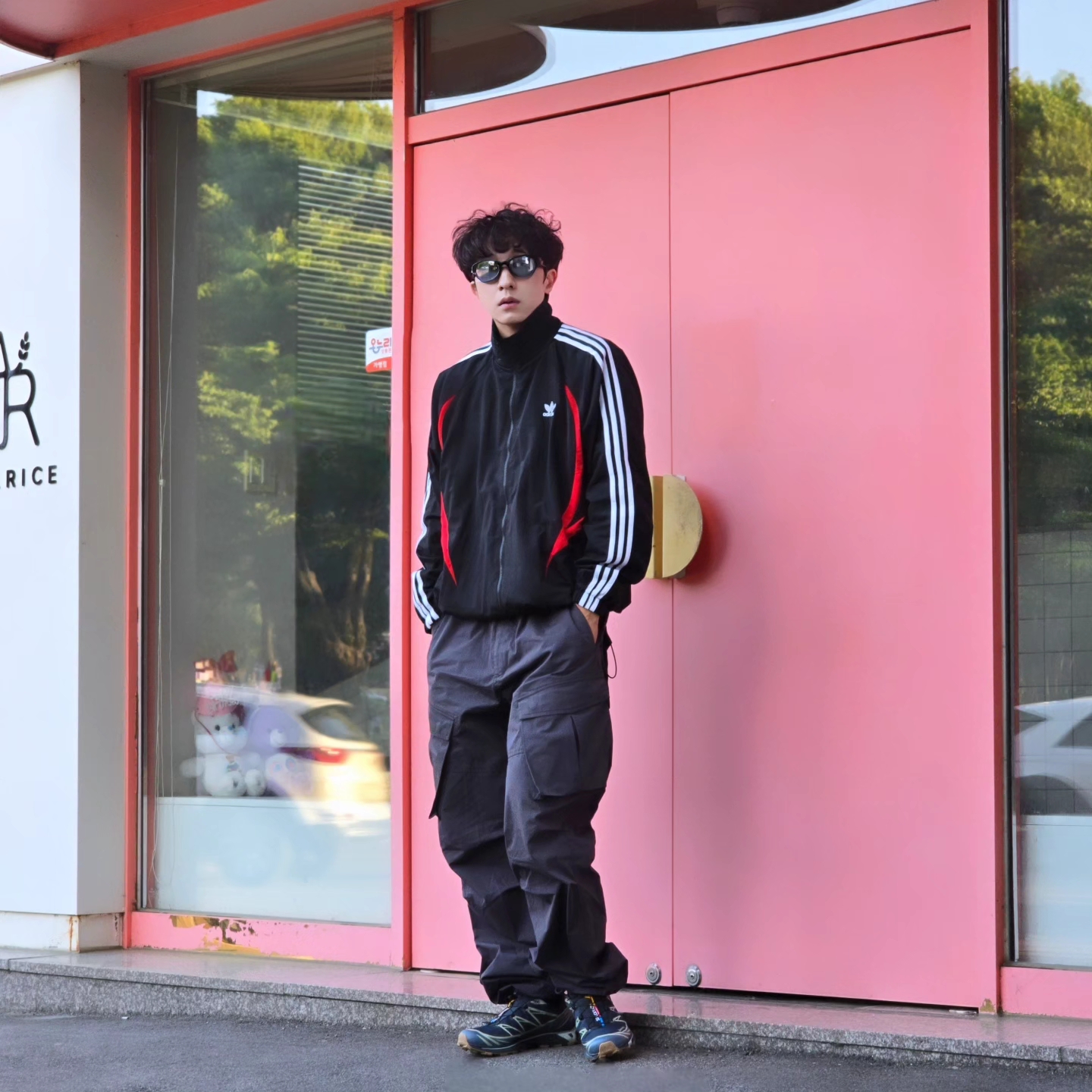 Adidas Archive Track Top Black - KR Sizing, Salomon XT-6 GTX Carbon Bering Sea 착용 스타일 - 3