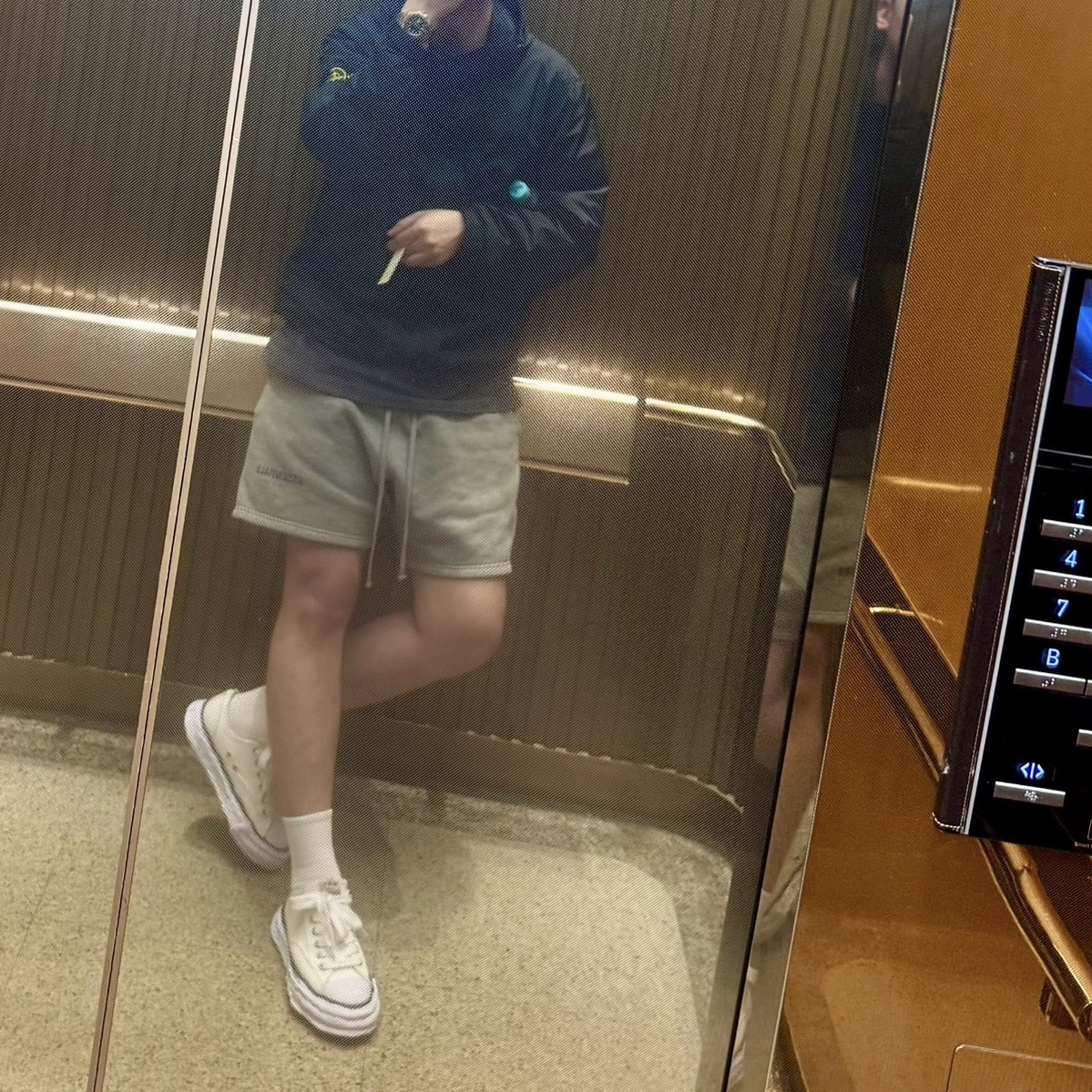 Maison Mihara Yasuhiro Peterson23 OG Sole Canvas Low-top Sneakers White, Stone Island S0A23 Crinkle Reps R-NY Wind Resistant Anti-Drop Hooded Jacket - 25SS 착용 스타일