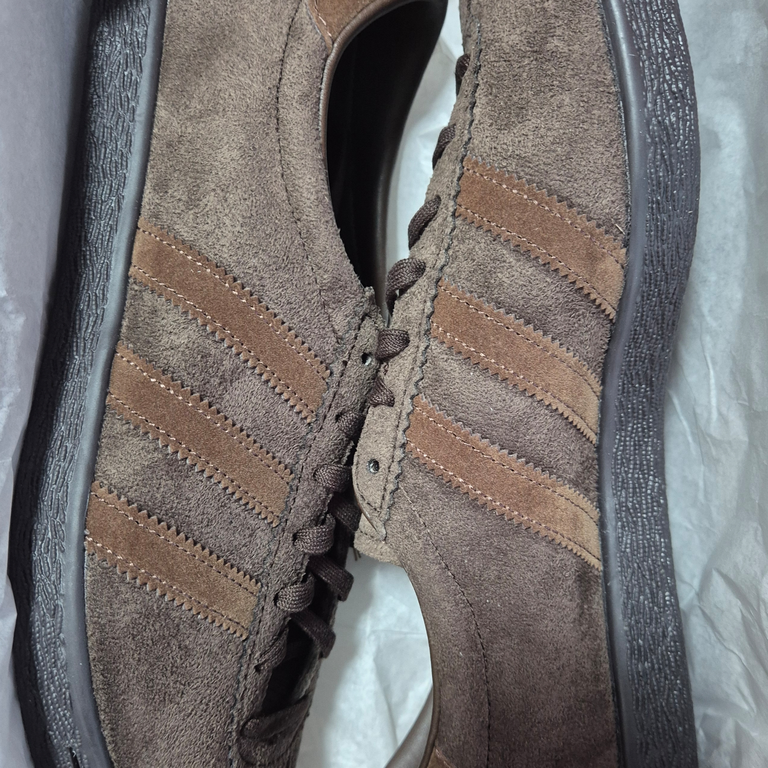 Adidas Tobacco Gruen Dark Brown 착용 스타일 - 2