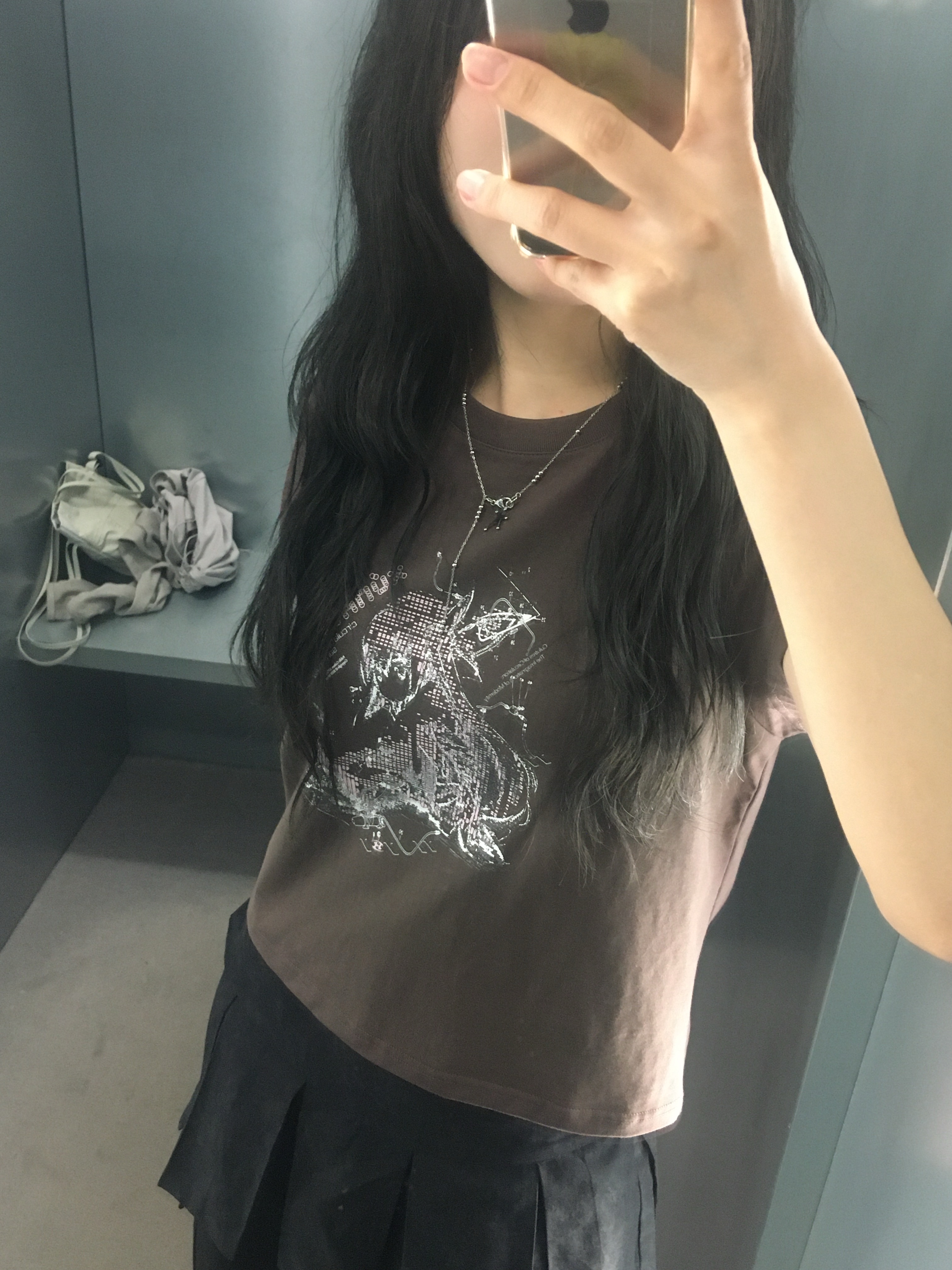 Sansan Gear Women Xunhuan T-Shirt Brown, Sansan Gear Cross Bag Warm Grey - 24SS 착용 스타일 - 1