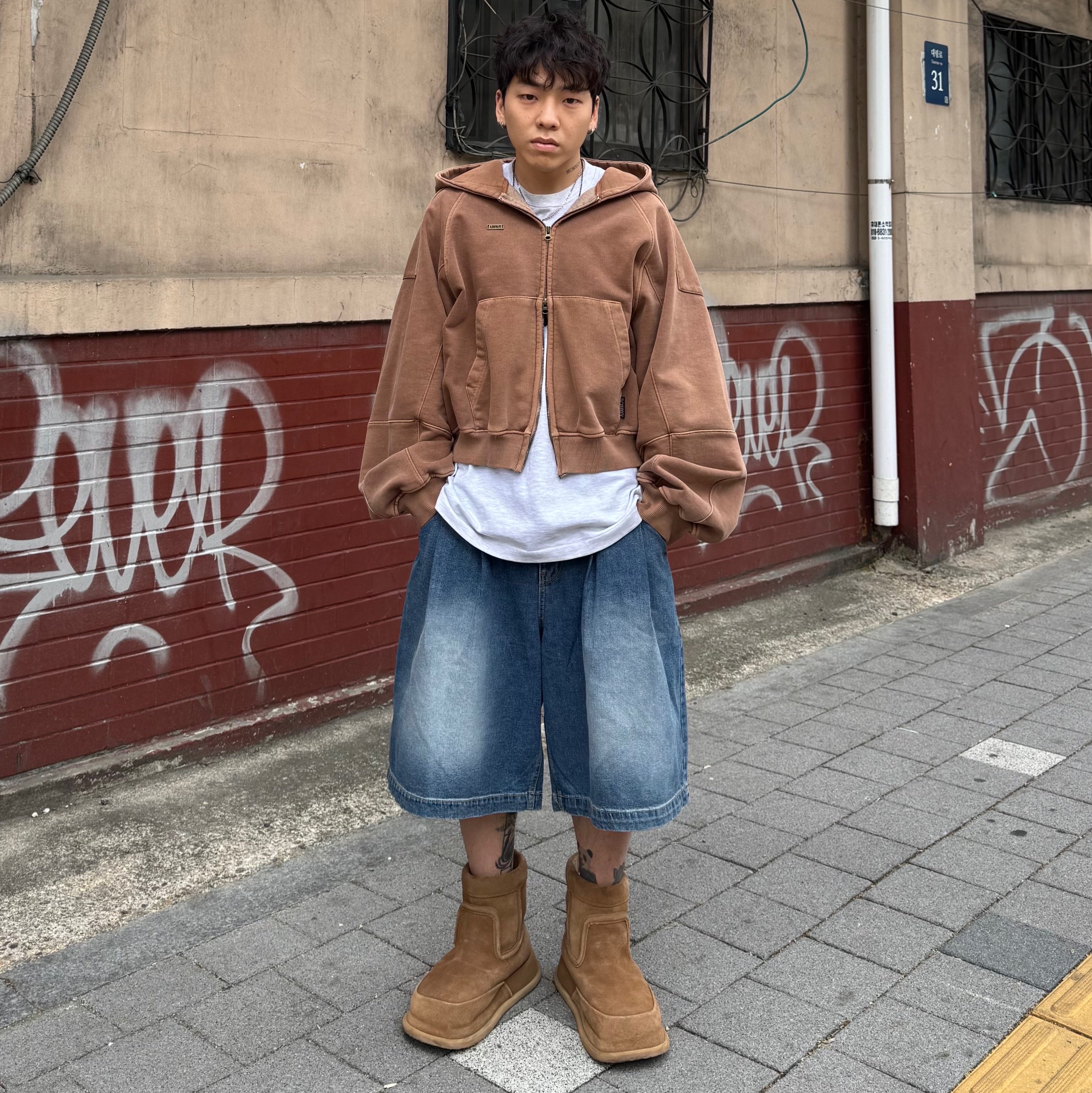 Kinchi x Non Parking N Road Boots Brown 착용 스타일 - 5
