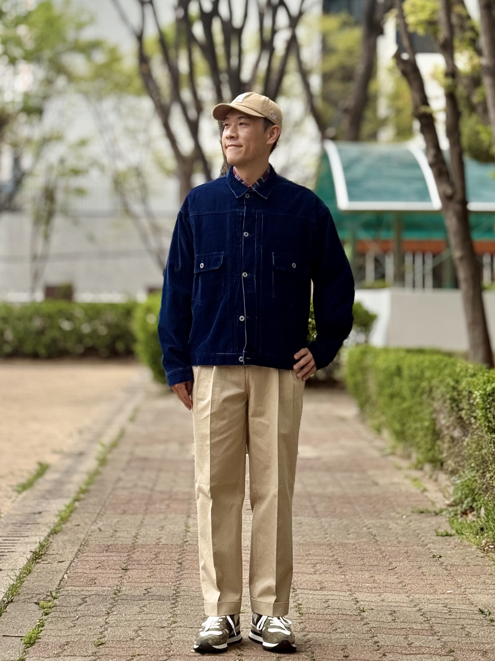 New Balance 990v1 Made in USA Olive 착용 스타일 - 2