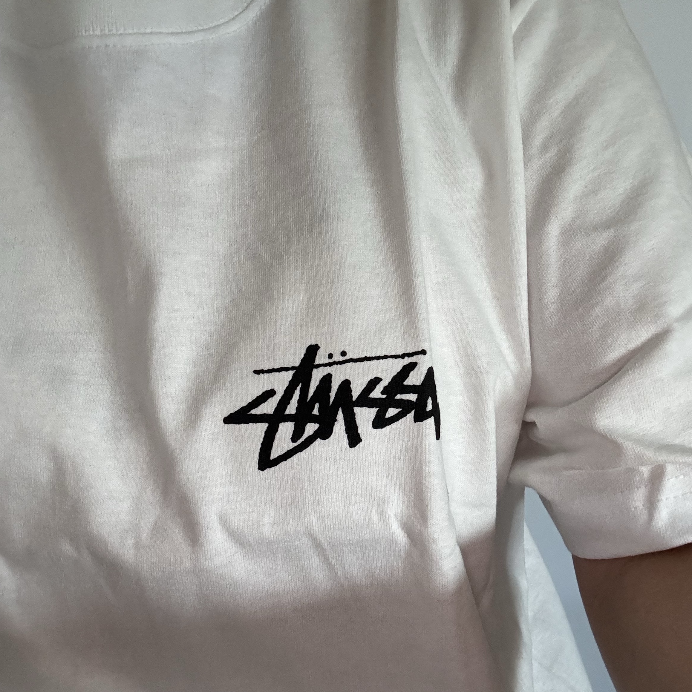 Stussy Cherries T-Shirt White 착용 스타일