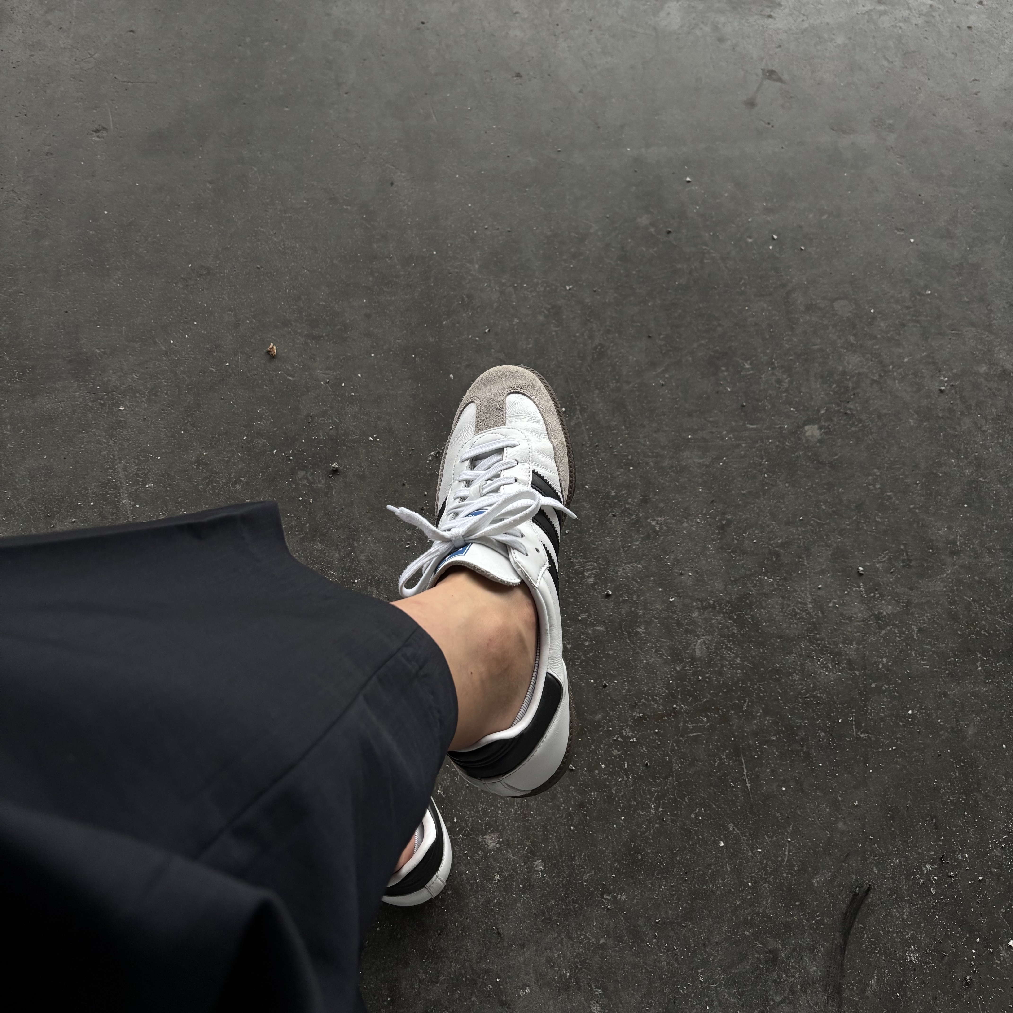 Adidas Samba OG Cloud White 착용 스타일
