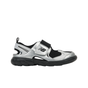 (Kids) New Balance Freedle 920 Sandal Gray