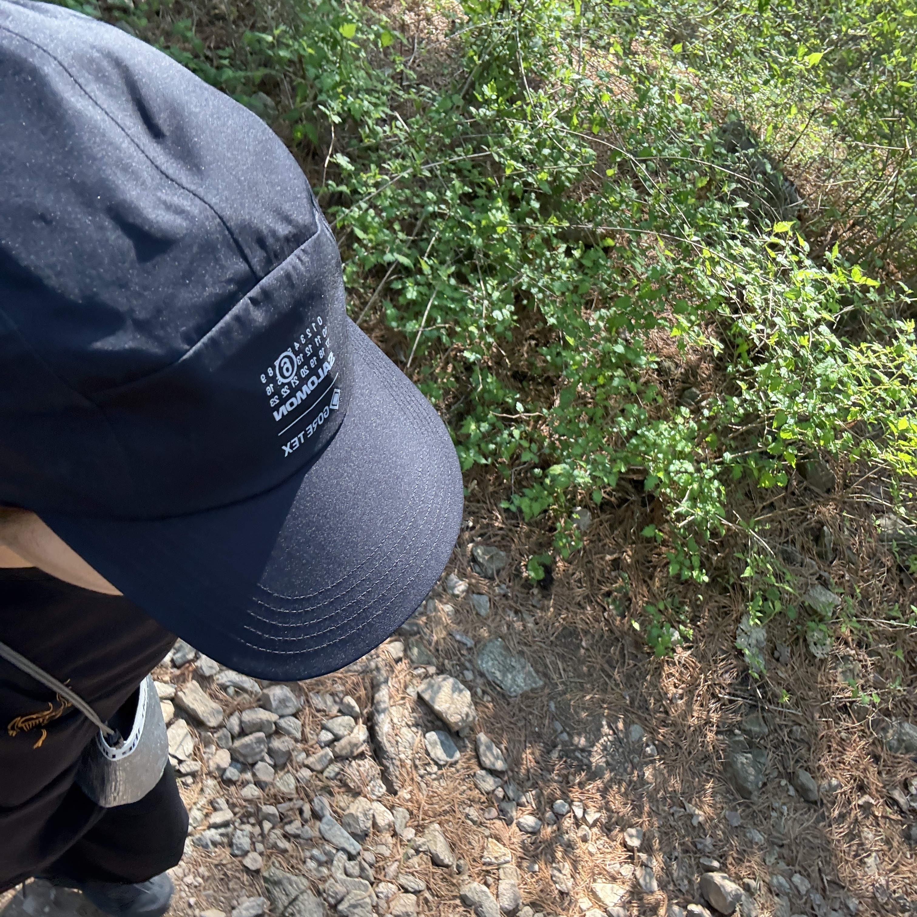 Arc'teryx Arc'Multi Bird Logo LS T-Shirt Black, Hoka Project Transport Carbon Black 착용 스타일 - 5