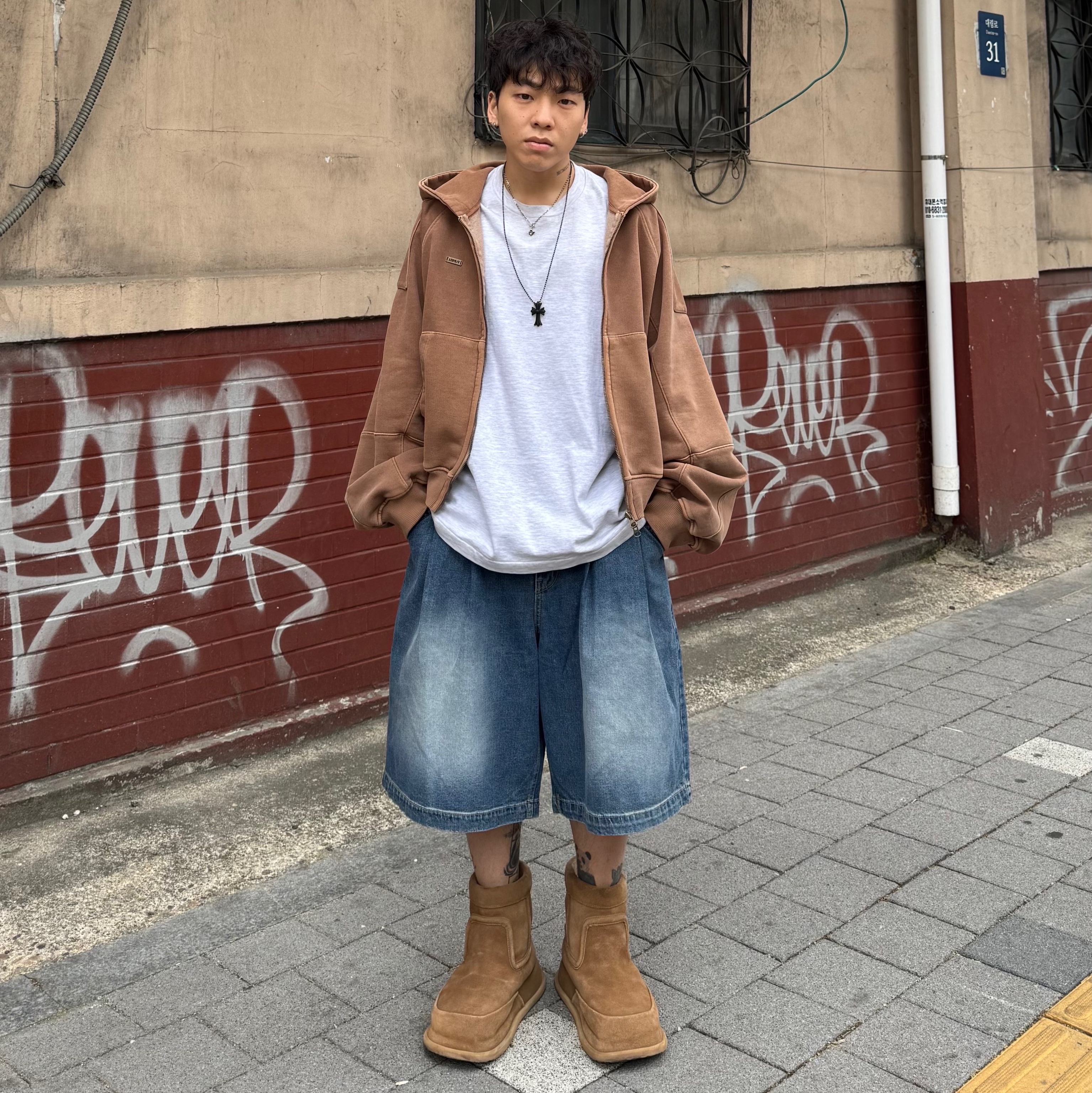Kinchi x Non Parking N Road Boots Brown 착용 스타일 - 1