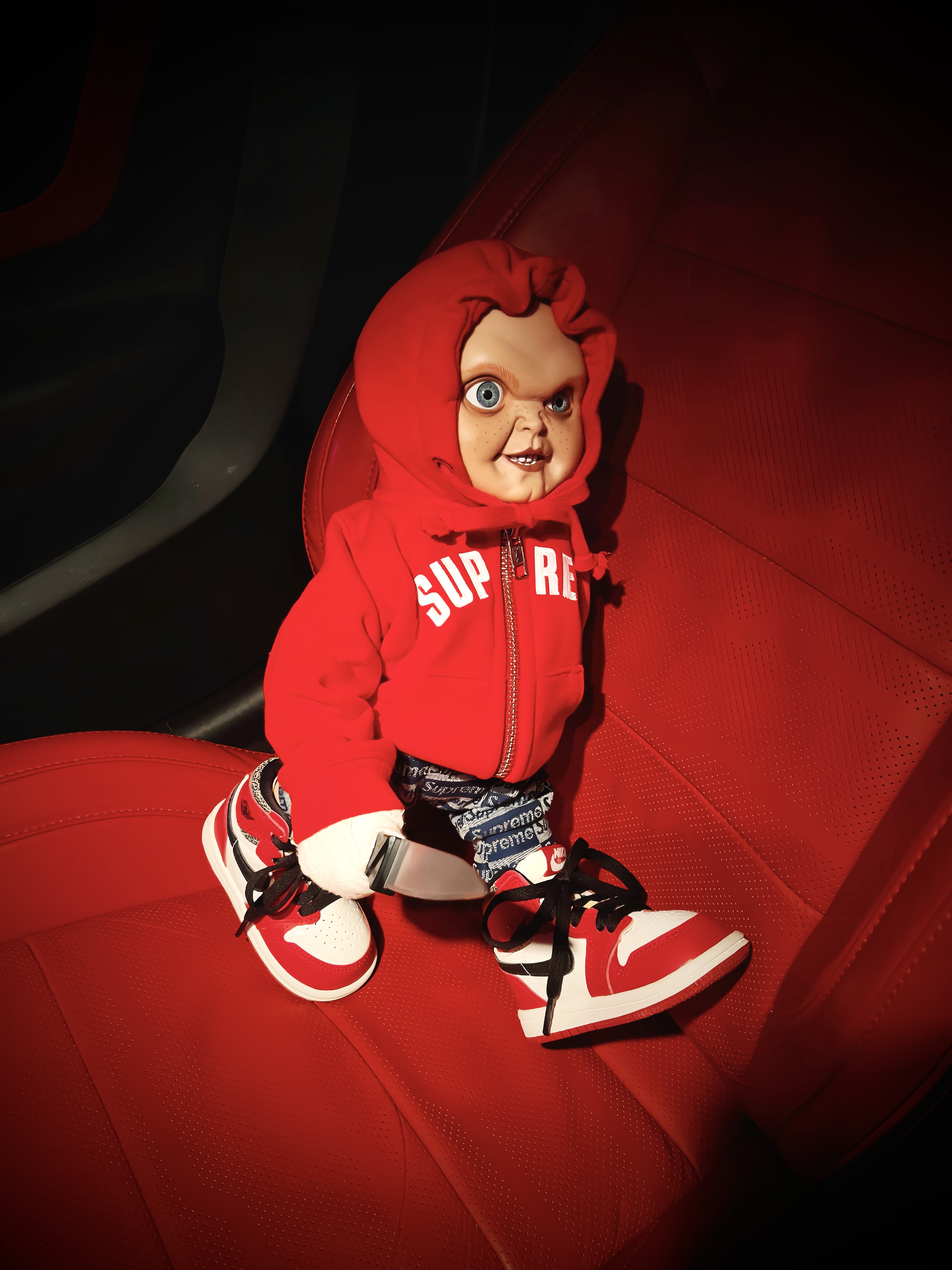 Supreme Chucky Doll - 20FW, (TD) Jordan 1 Retro High OG Chicago 2022 착용 스타일 - 1