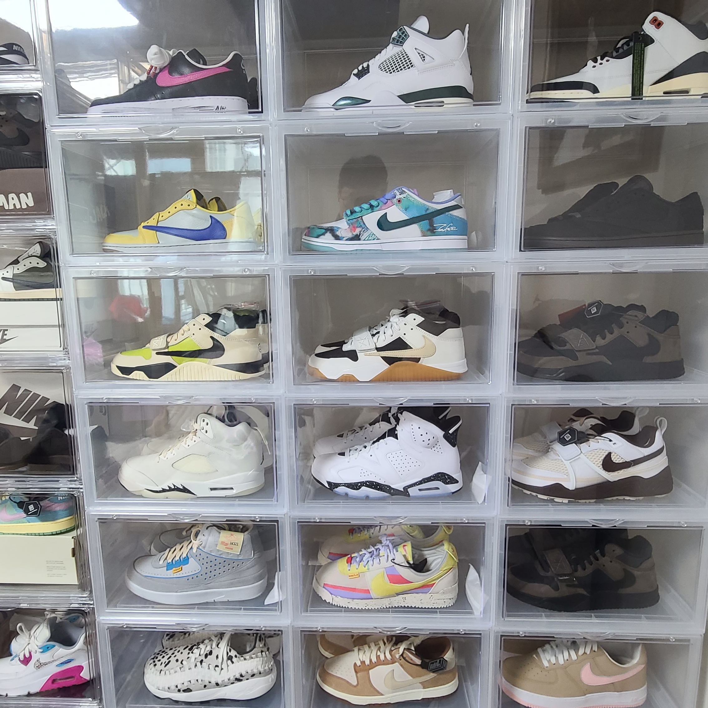 Jordan x Travis Scott Jumpman Jack TR Bright Cactus 착용 스타일 - 3