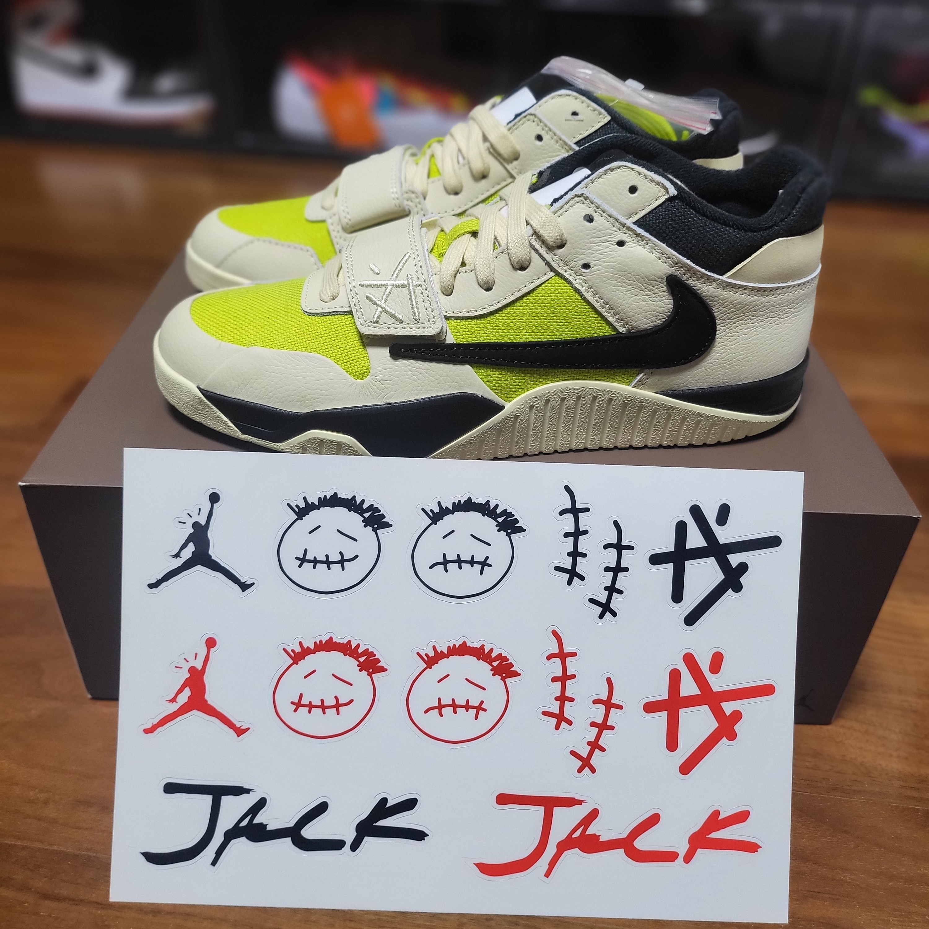 Jordan x Travis Scott Jumpman Jack TR Bright Cactus 착용 스타일 - 1