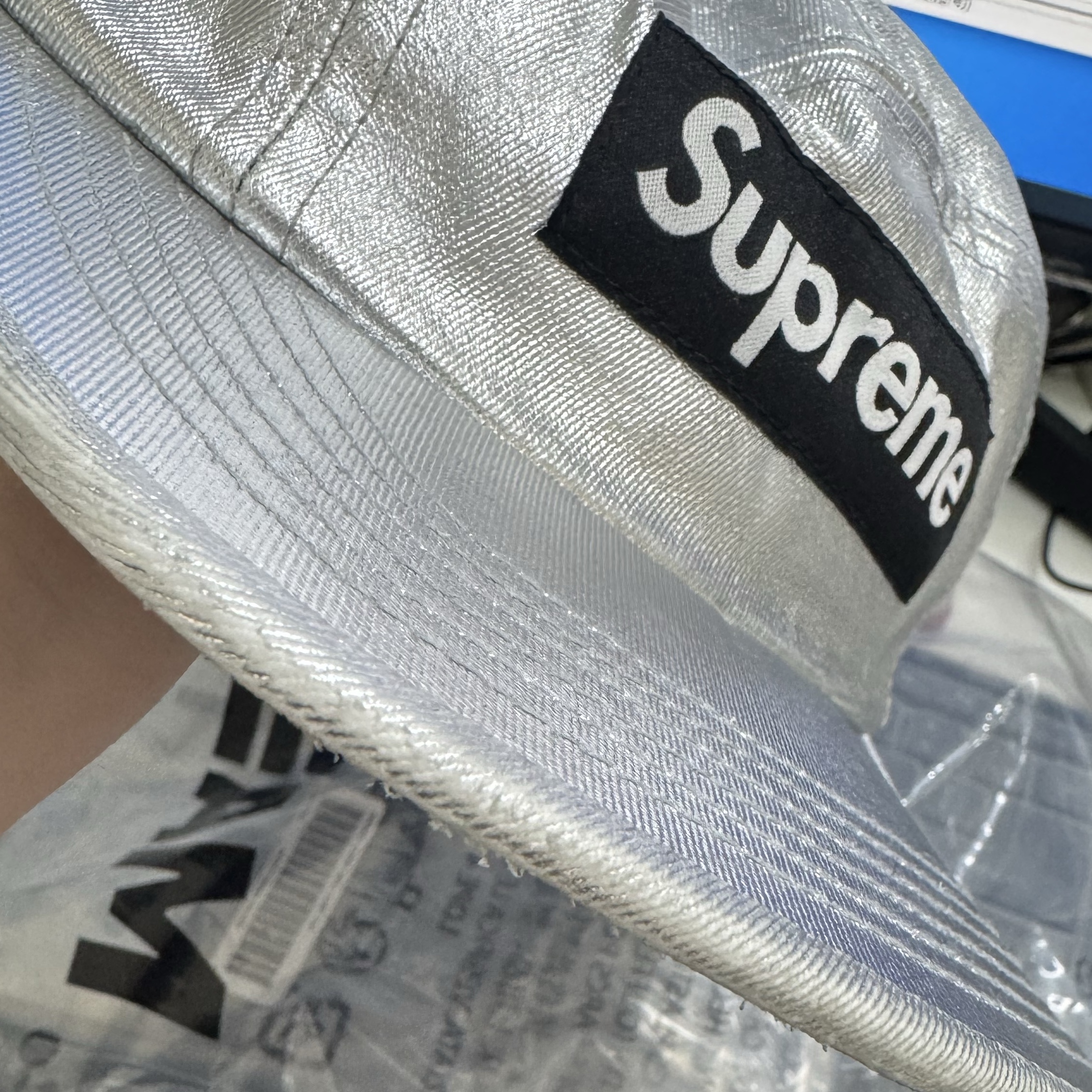 Supreme Washed Chino Twill Camp Cap Silver - 25SS 착용 스타일