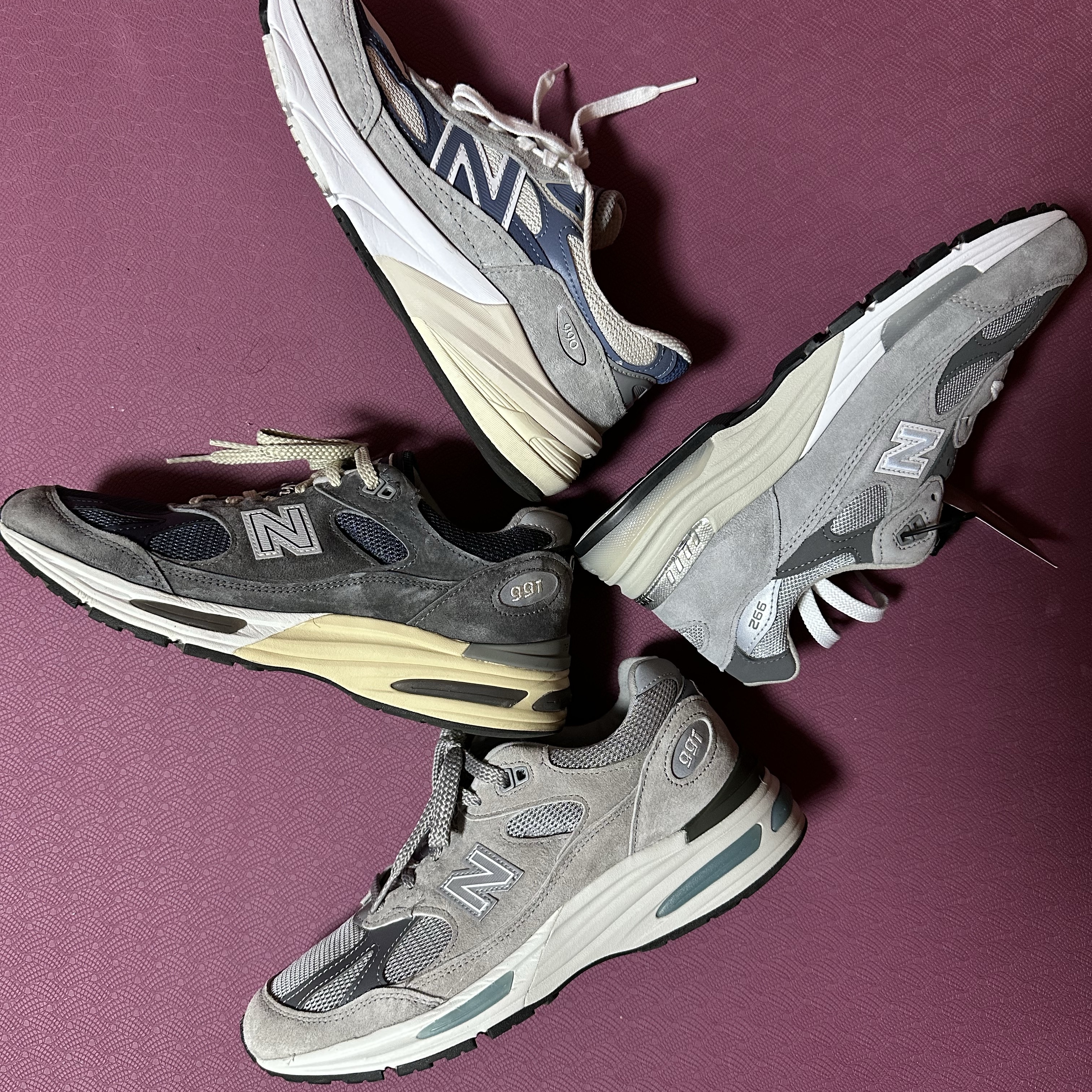 New Balance 992 Made in USA Core Grey Silver Metallic 착용 스타일