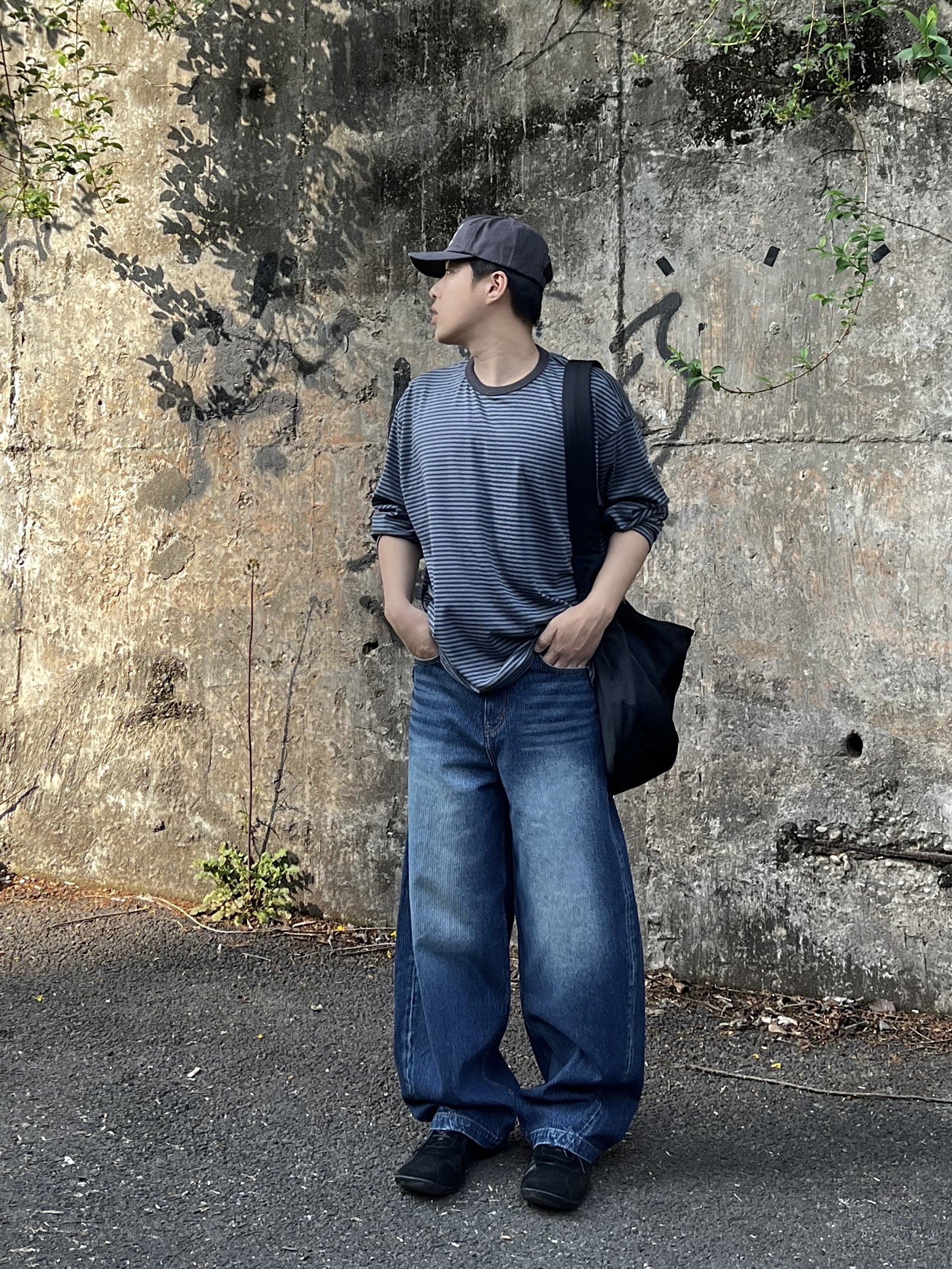 Pemont Square Black, Ballute Dusty Stripe LS T-Shirt Grey Charcoal 착용 스타일 - 2
