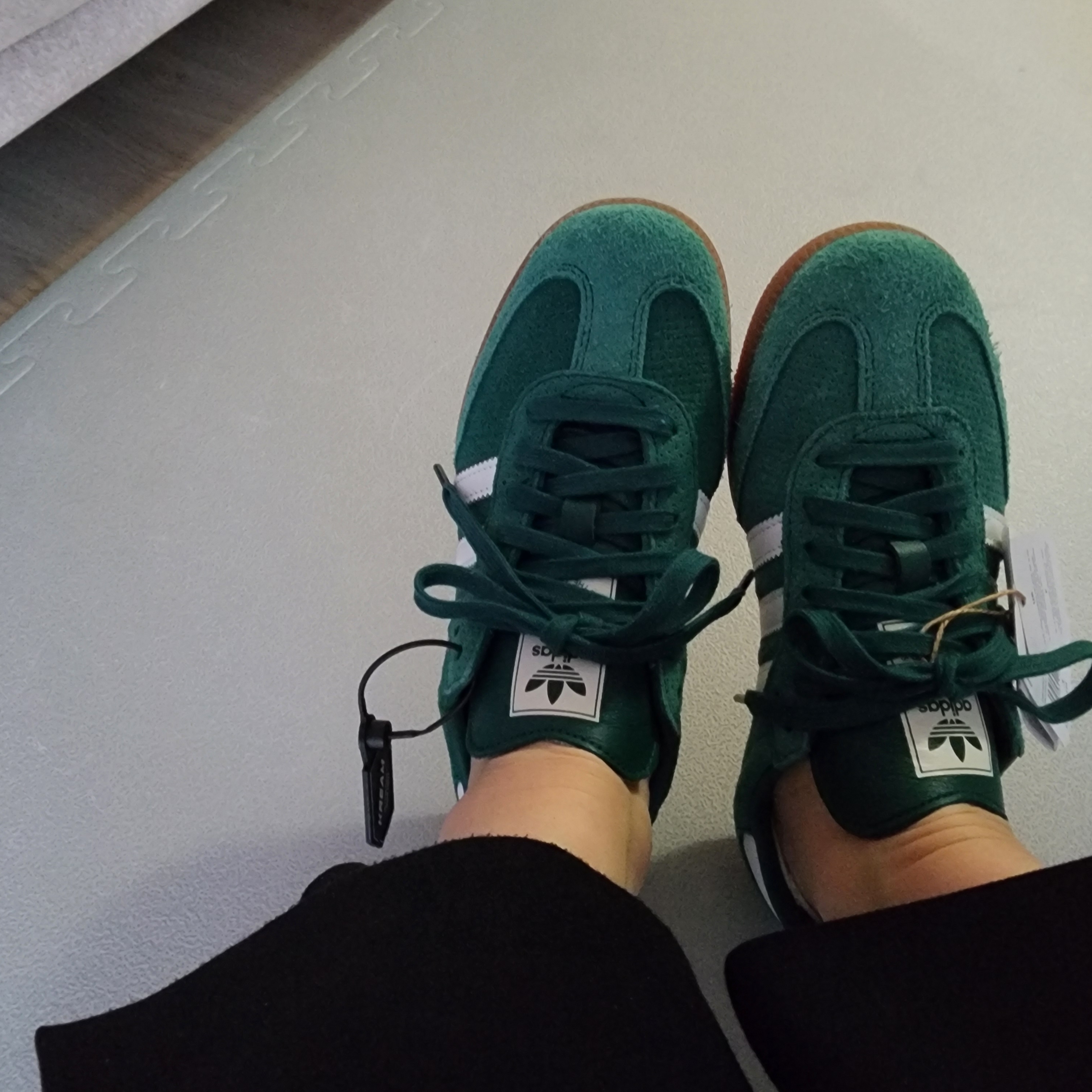 Adidas Samba OG Collegiate Green 착용 스타일