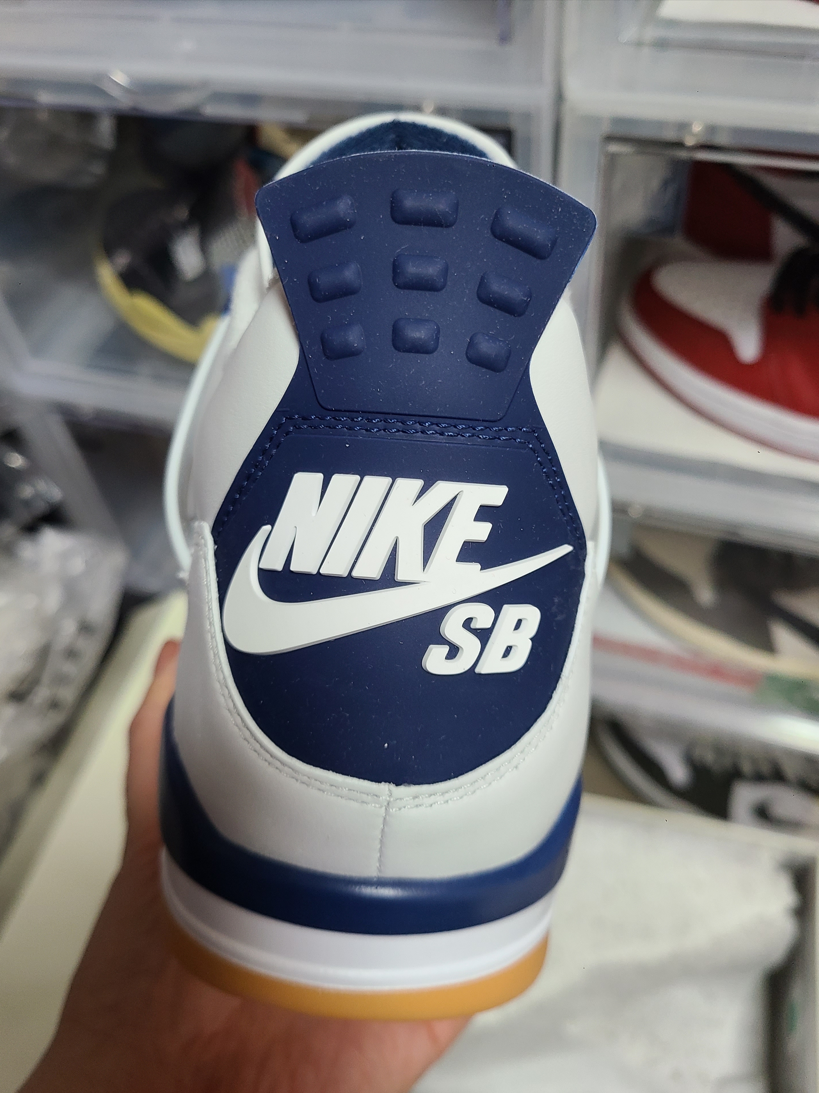 Jordan 4 x Nike SB Retro SP Navy 착용 스타일 - 5