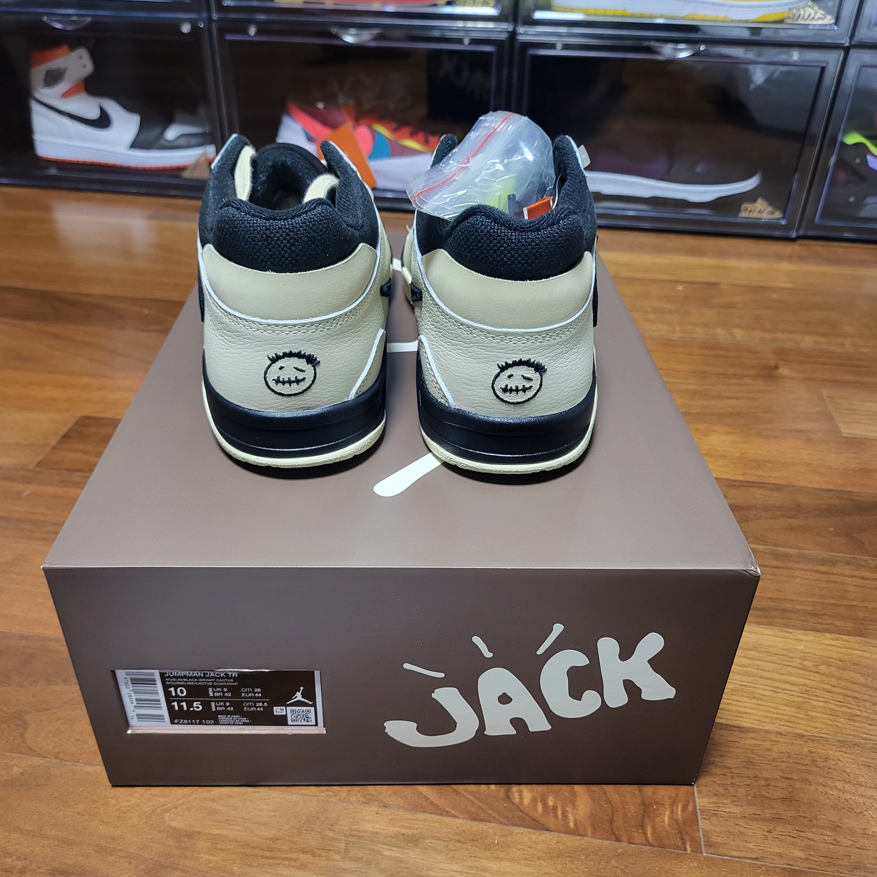 Jordan x Travis Scott Jumpman Jack TR Bright Cactus 착용 스타일 - 4