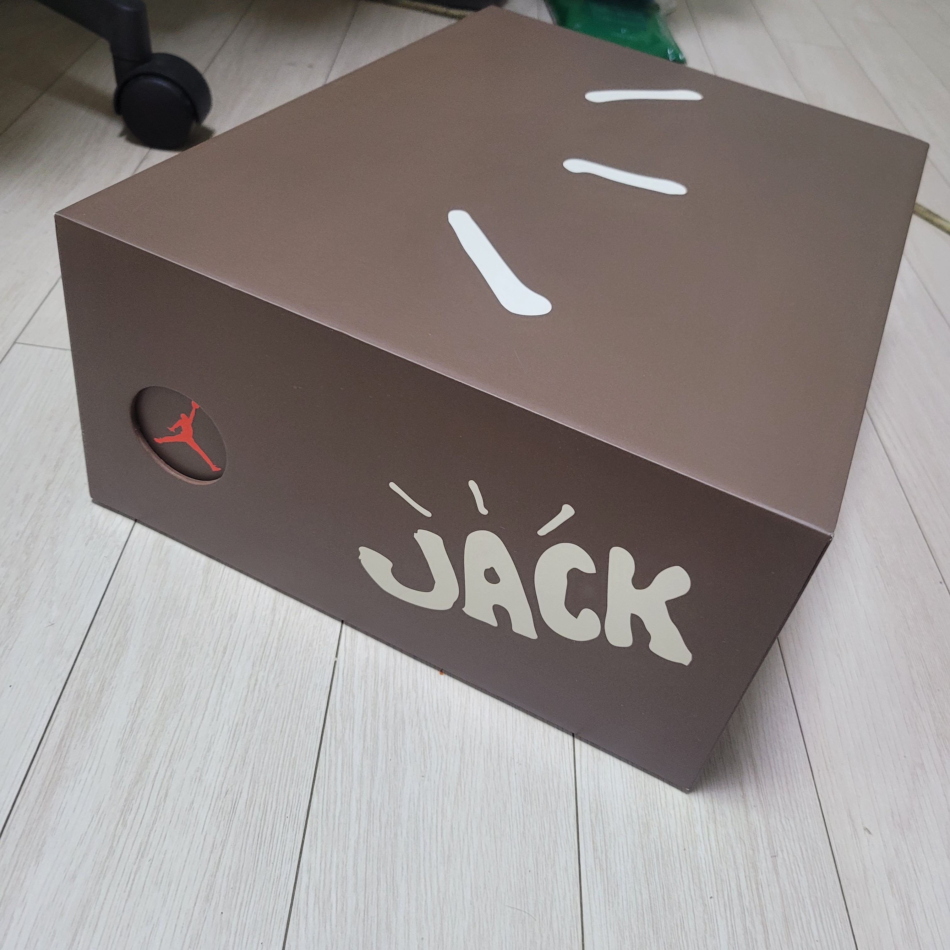 Jordan x Travis Scott Jumpman Jack TR Bright Cactus 착용 스타일 - 3