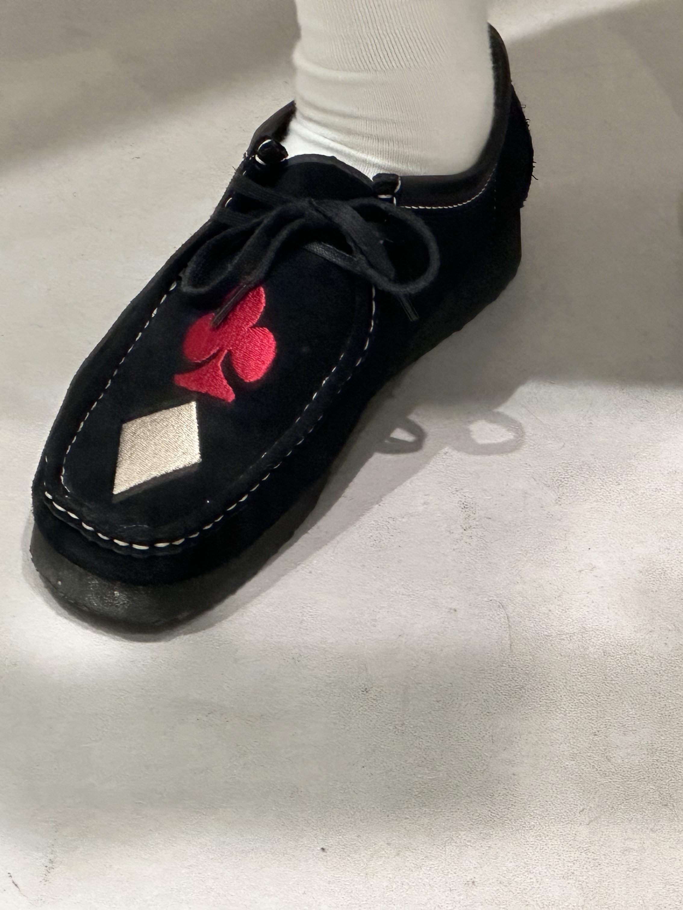 Clarks x Stussy Wallabee Black Suede, IAB Studio x Obey Web Belt Black 착용 스타일 - 5
