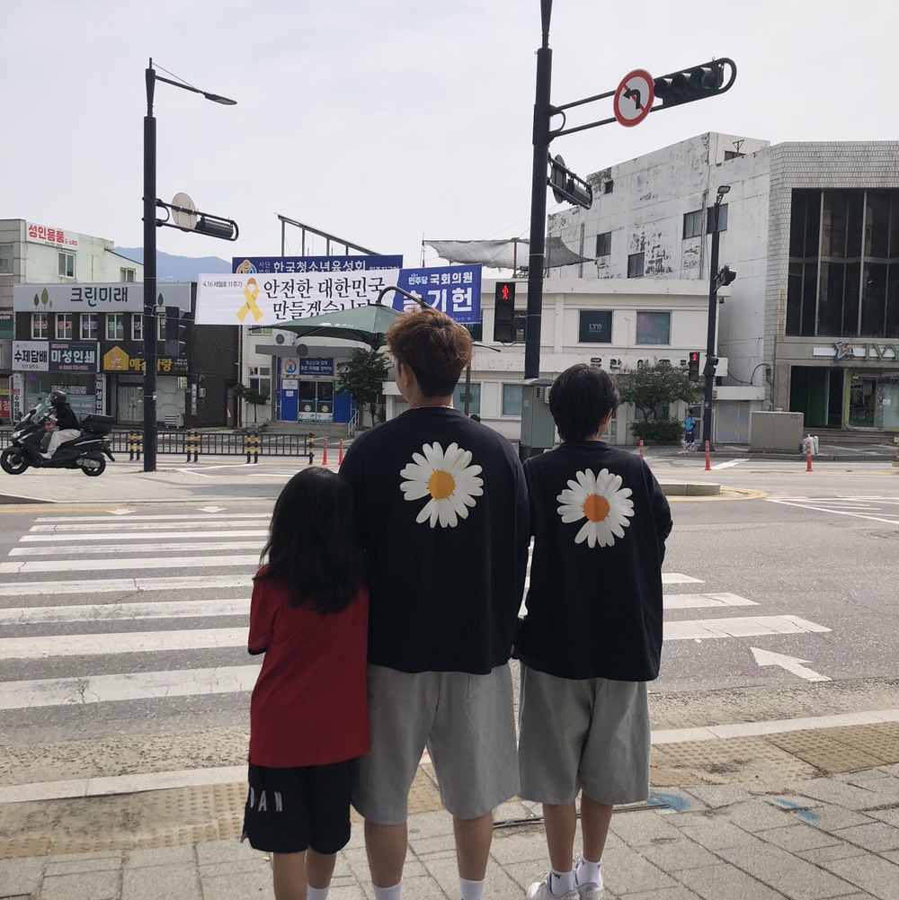 Nike x Supreme Air Force 1 Low White, Nike x Peaceminusone LS T-Shirt Black (DR0098-010) 착용 스타일 - 3