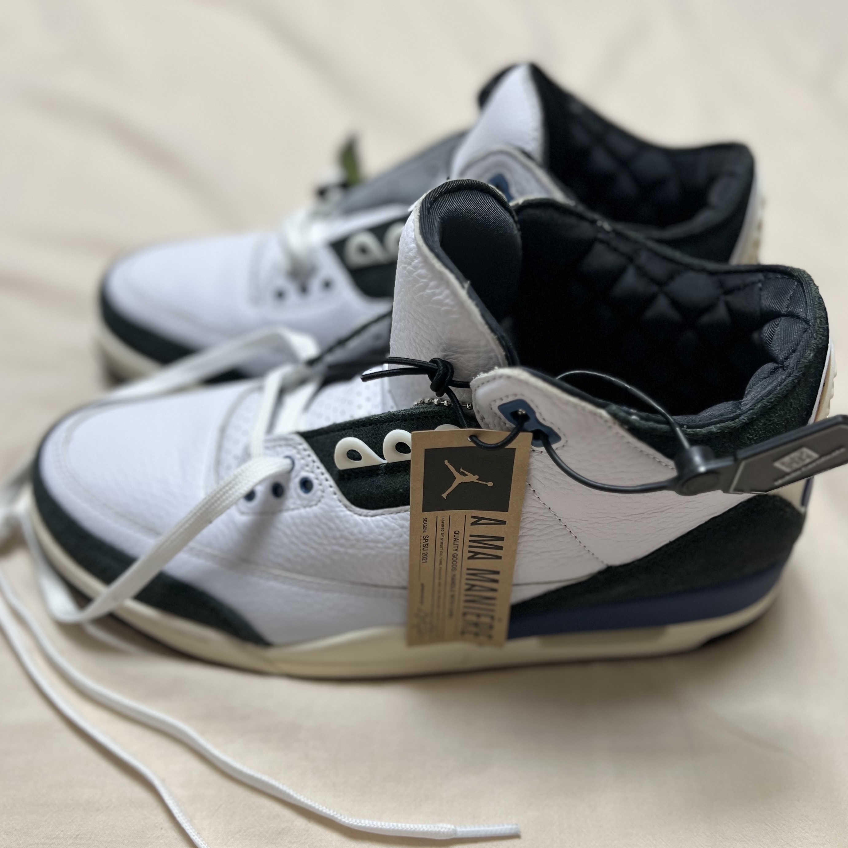 Jordan 3 x A Ma Maniere Retro OG SP For The Love 착용 스타일