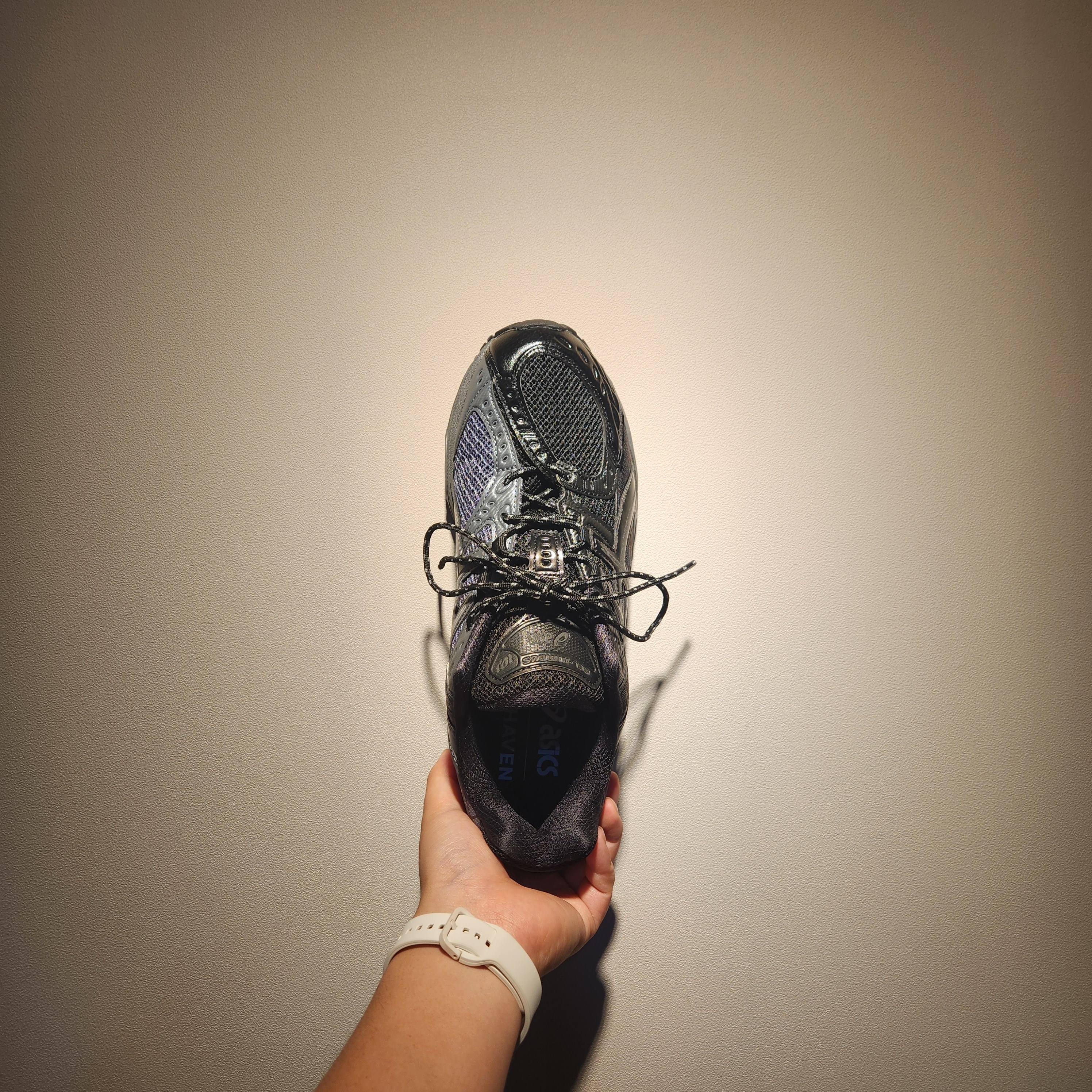 Asics x Haven Gel-Nimbus 10.1 Black 착용 스타일 - 2