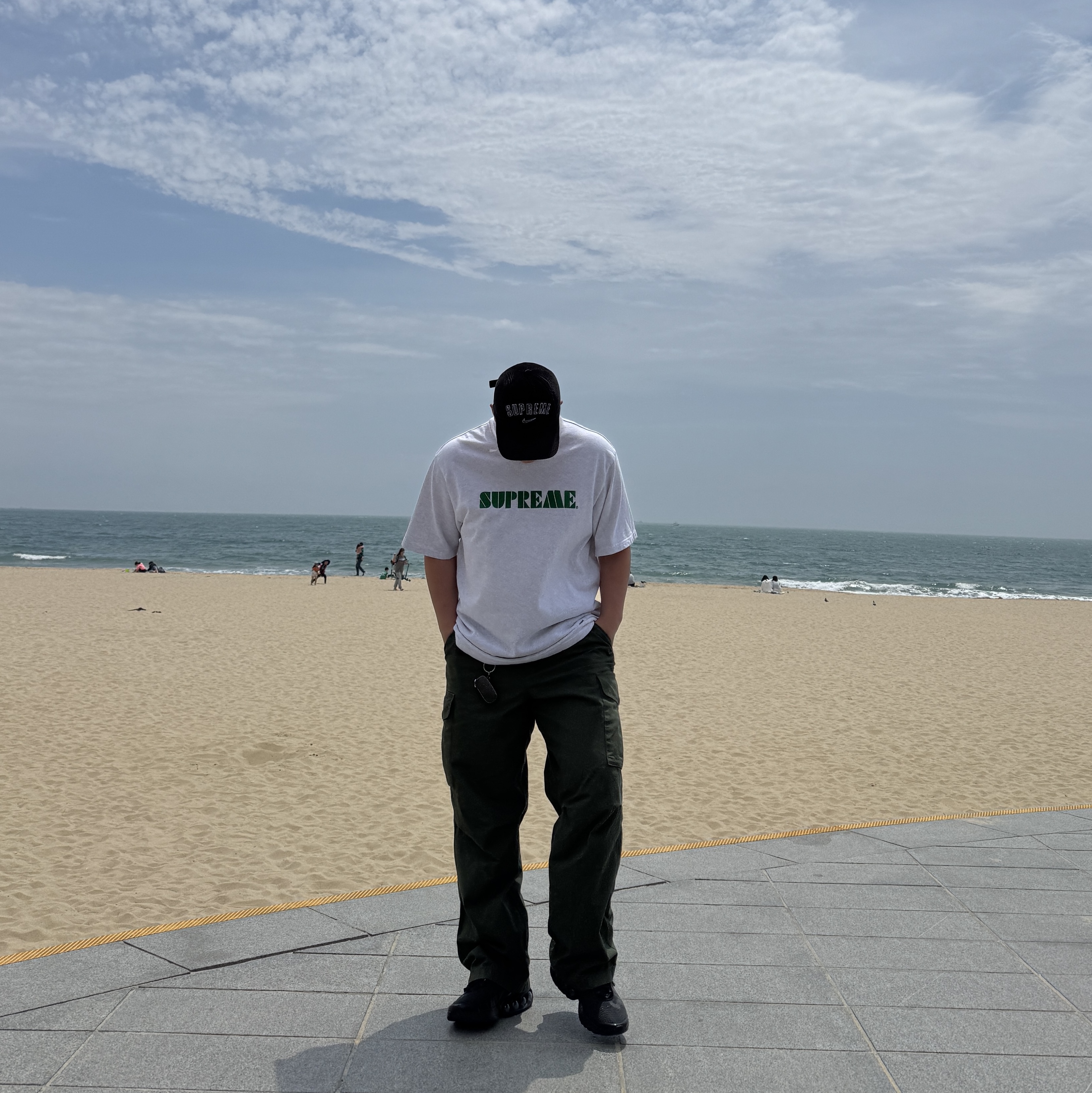 Supreme x Nike Arc Corduroy 6-Panel Black - 22SS, Nike x Supreme Air Max DN SP Black Galactic Jade 착용 스타일 - 1