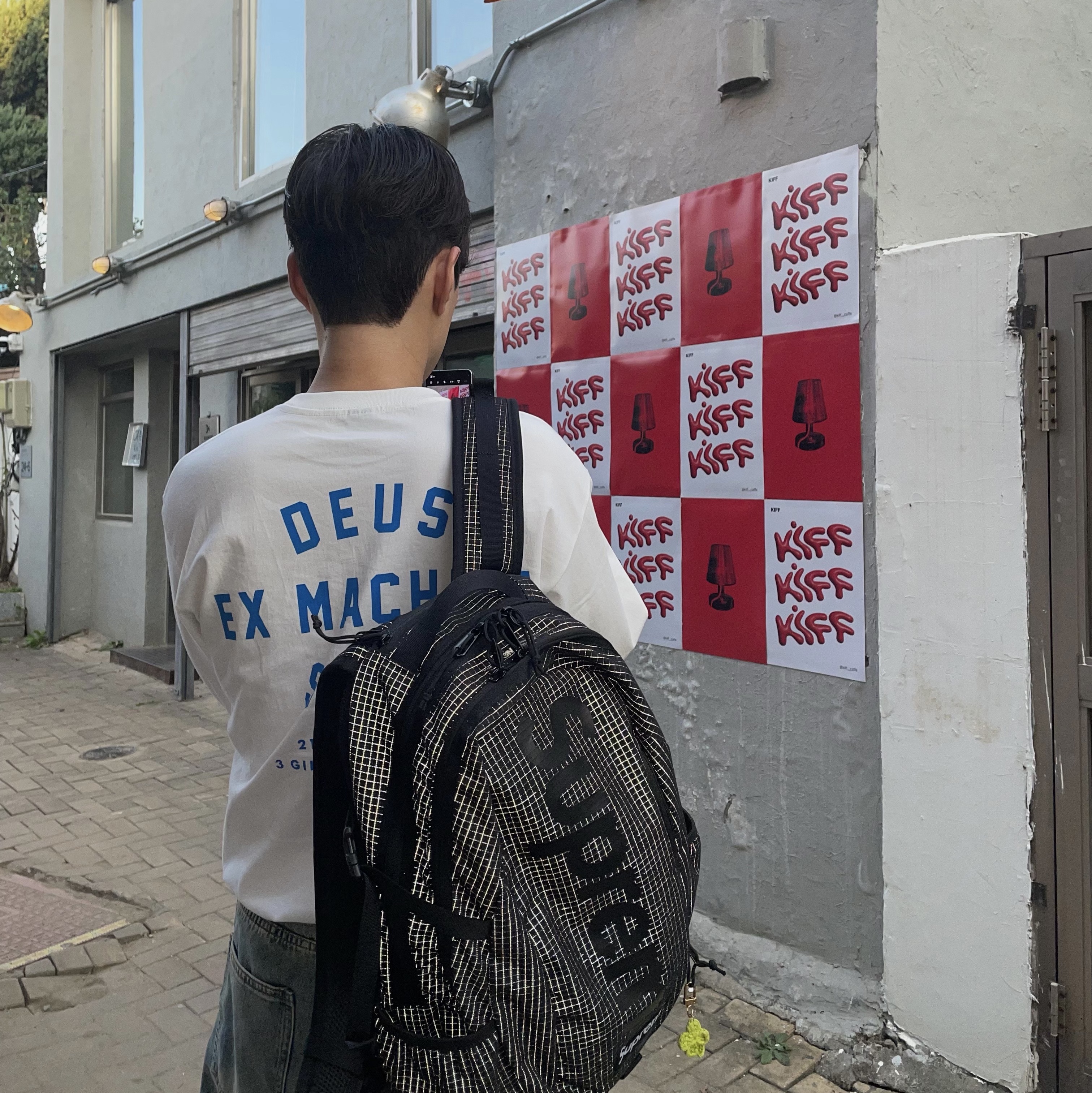 Deus Ex Machina Seongsu Long Sleeve T-Shirt White Midnight Blue, Supreme Backpack Black - 24SS 착용 스타일
