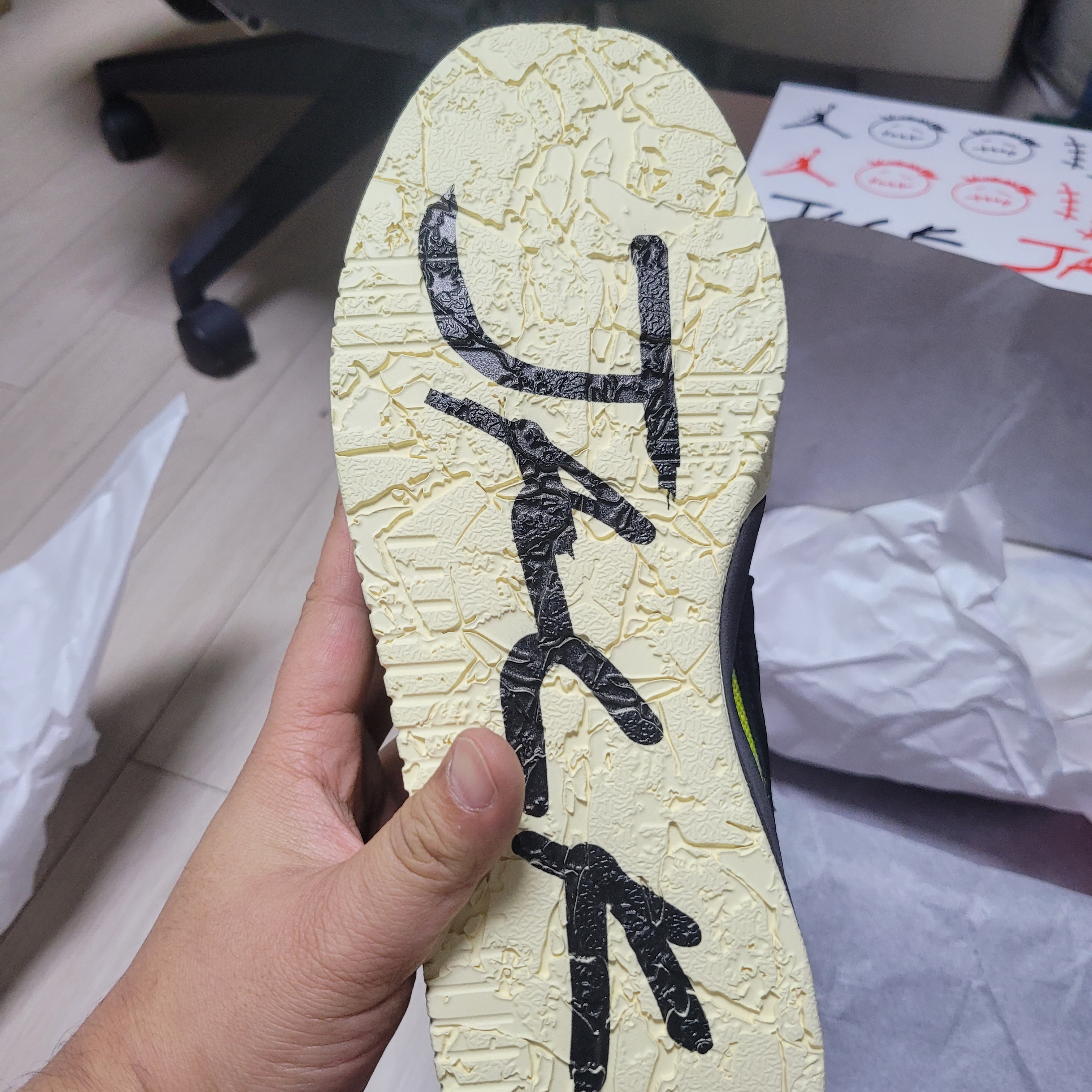 Jordan x Travis Scott Jumpman Jack TR Bright Cactus 착용 스타일 - 8