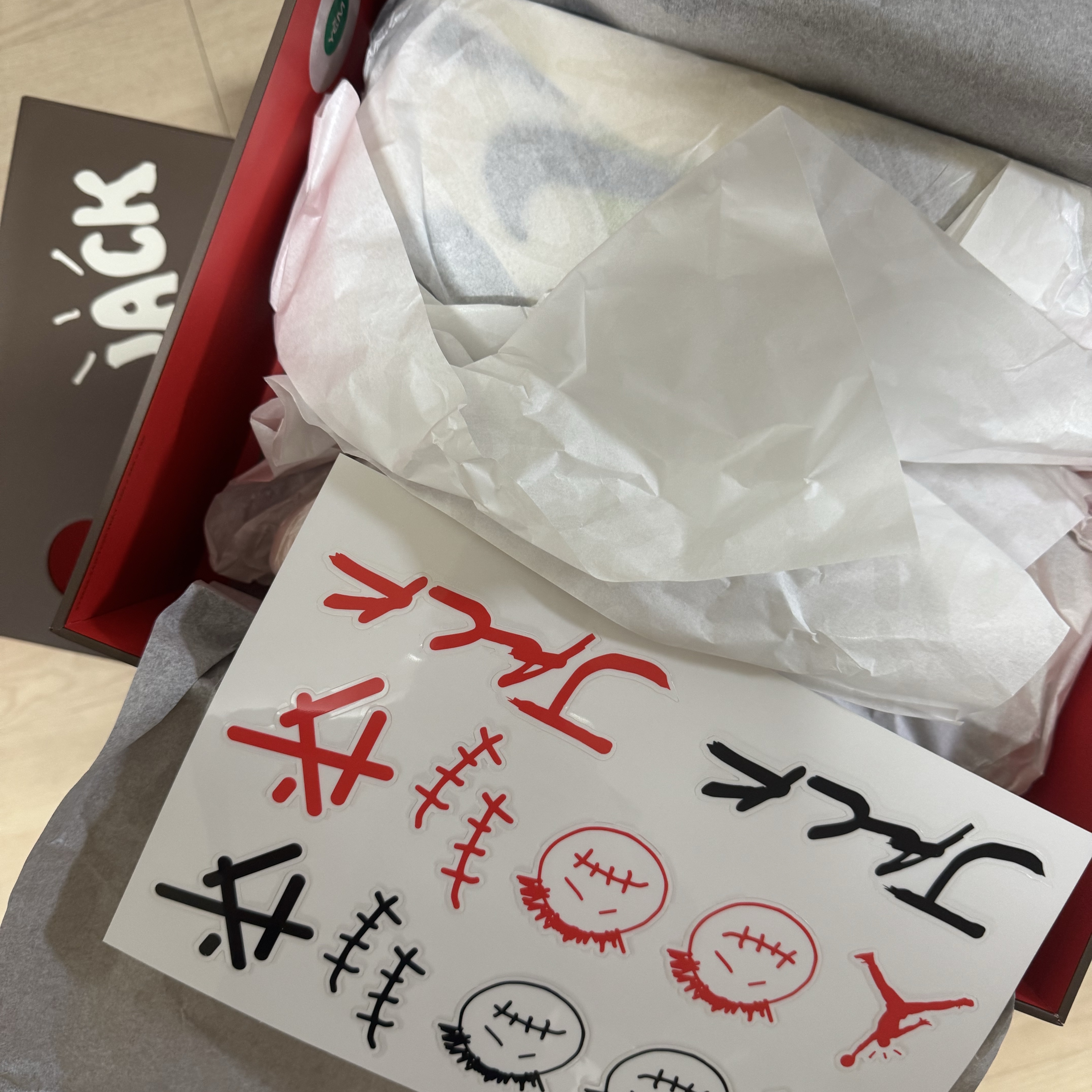 Jordan x Travis Scott Jumpman Jack TR Bright Cactus 착용 스타일 - 2
