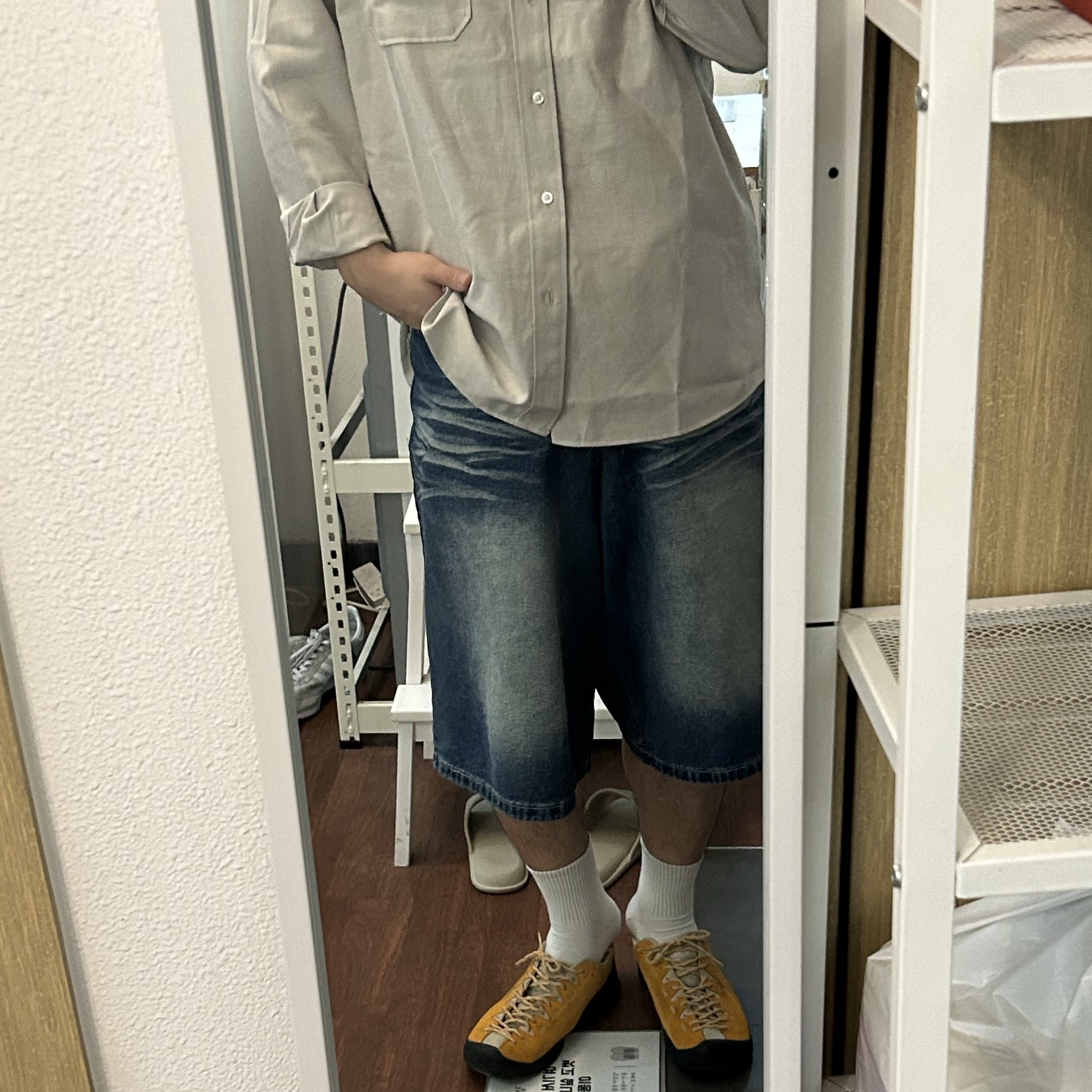 (W) Keen Jasper Suede Sneakers Orange 착용 스타일