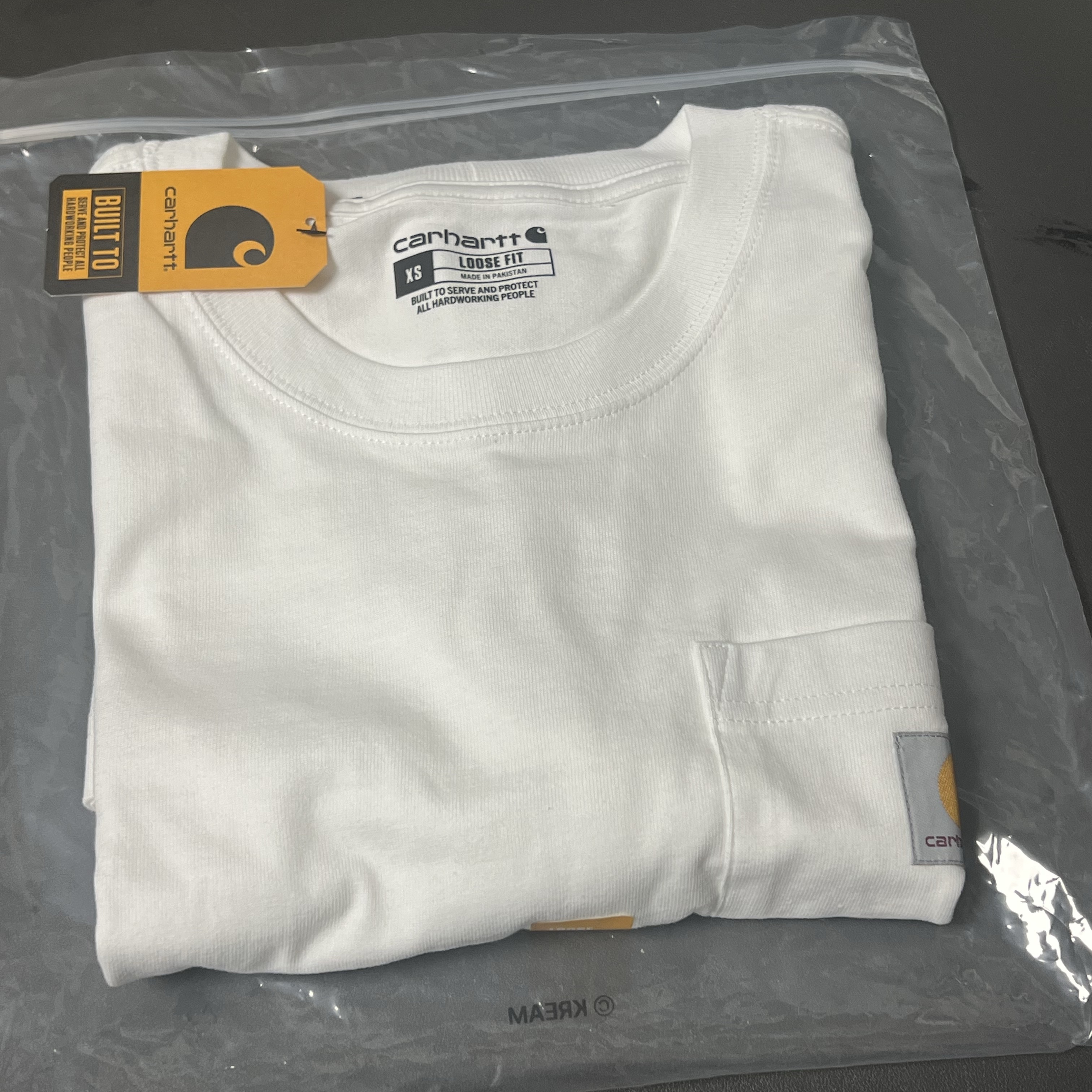 Carhartt Loose Fit Heavyweight Regular Short Sleeve Pocket T-Shirt White 착용 스타일
