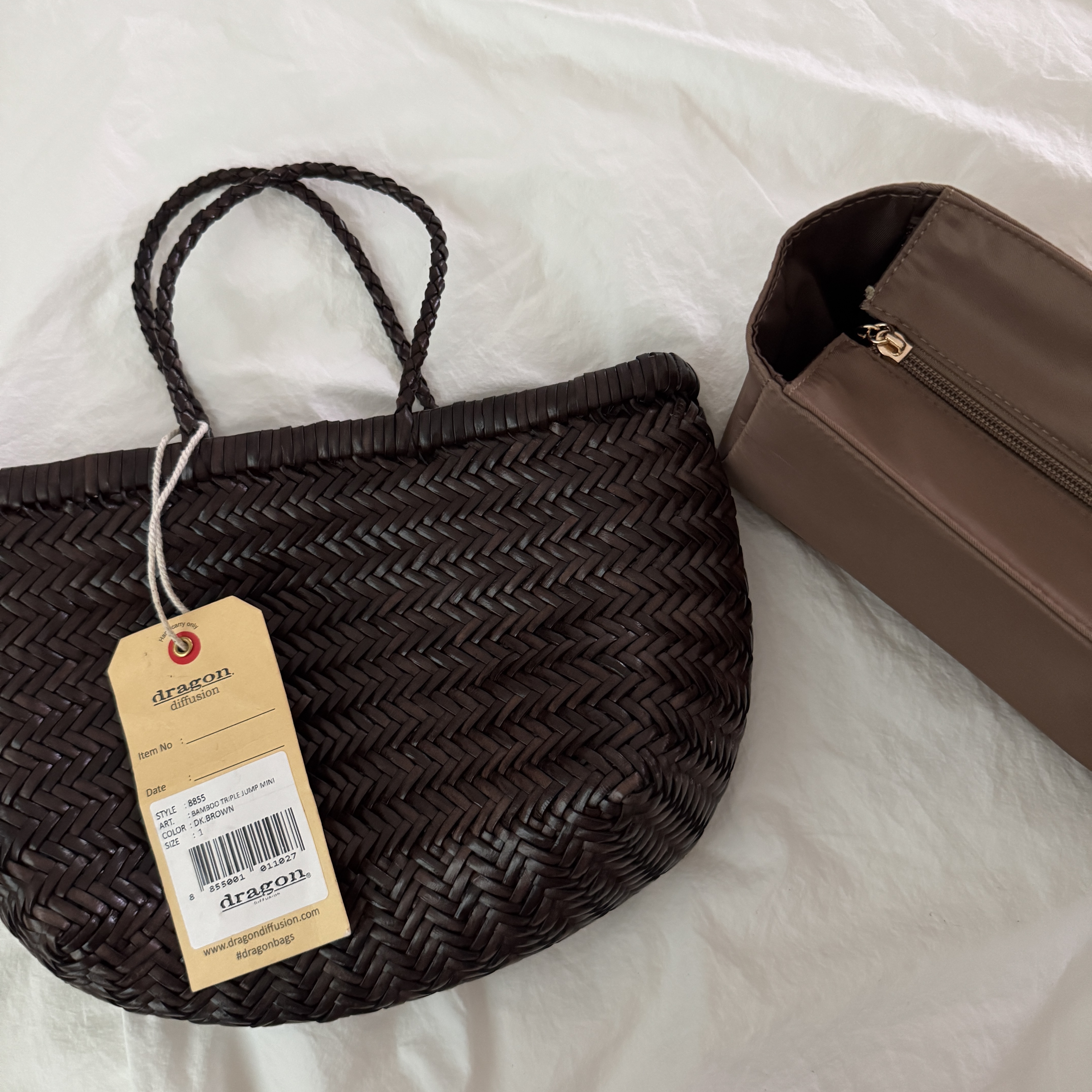 Dragon Diffusion Triple Jump Mini Dark Brown 착용 스타일 - 1