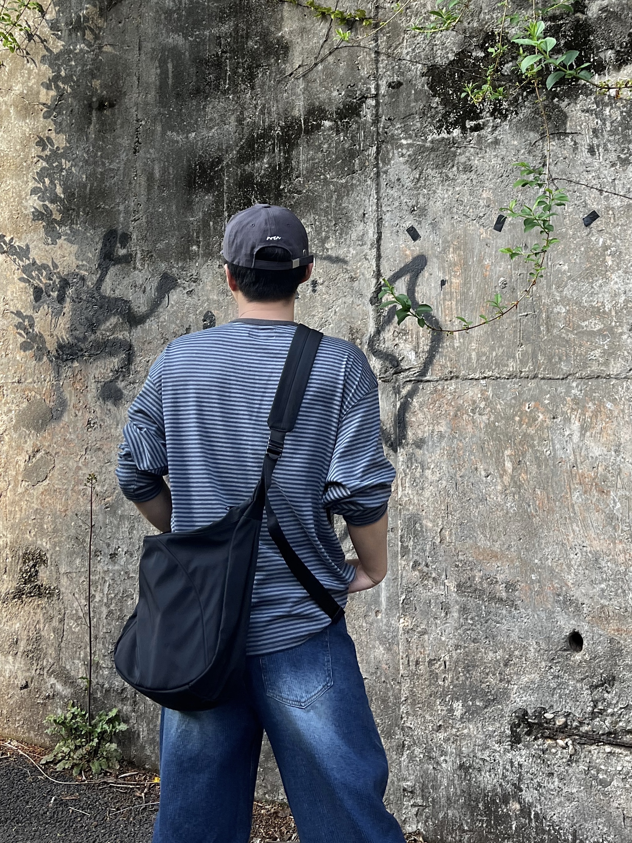 Pemont Square Black, Ballute Dusty Stripe LS T-Shirt Grey Charcoal 착용 스타일 - 5