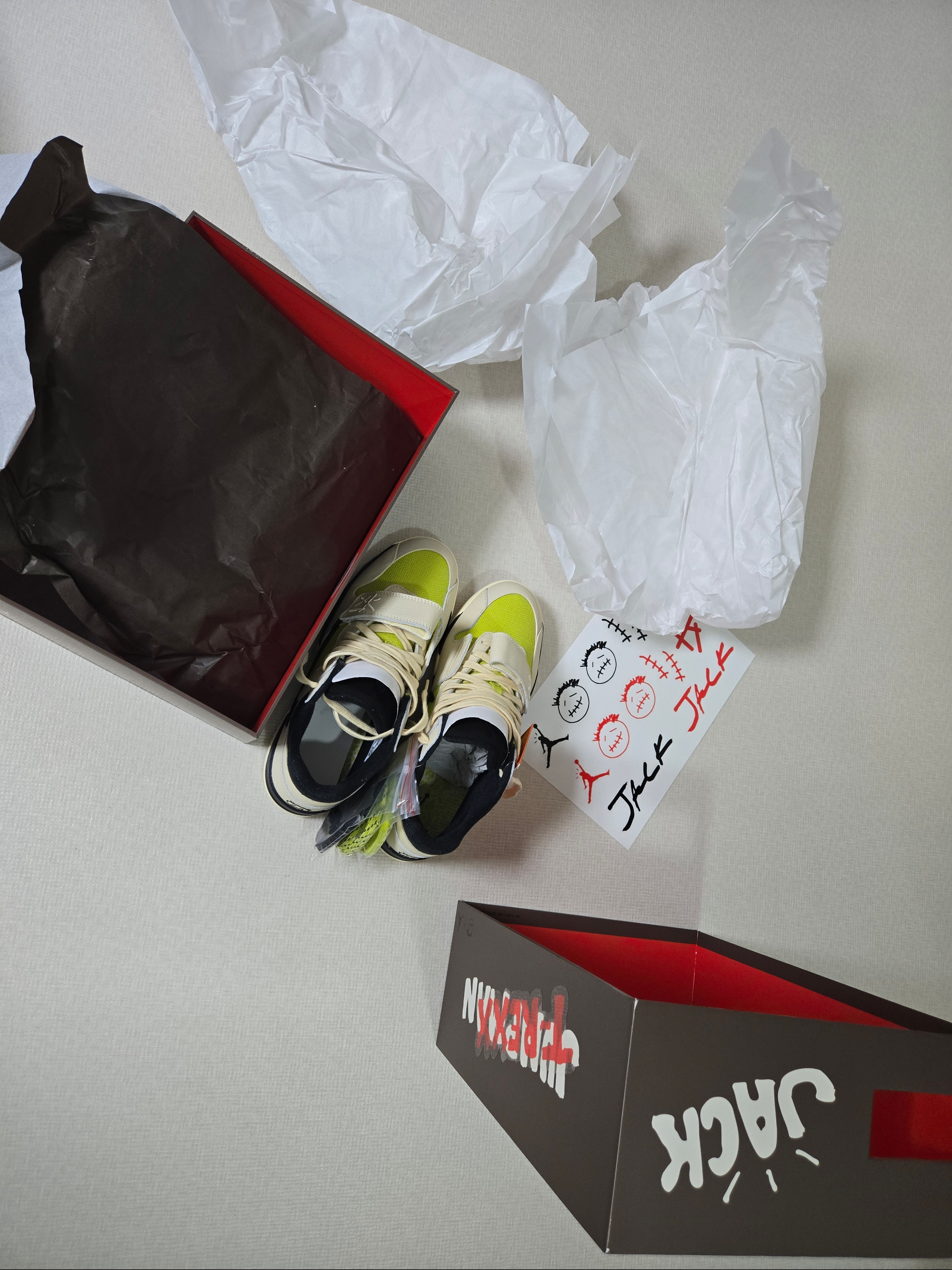 Jordan x Travis Scott Jumpman Jack TR Bright Cactus 착용 스타일 - 4