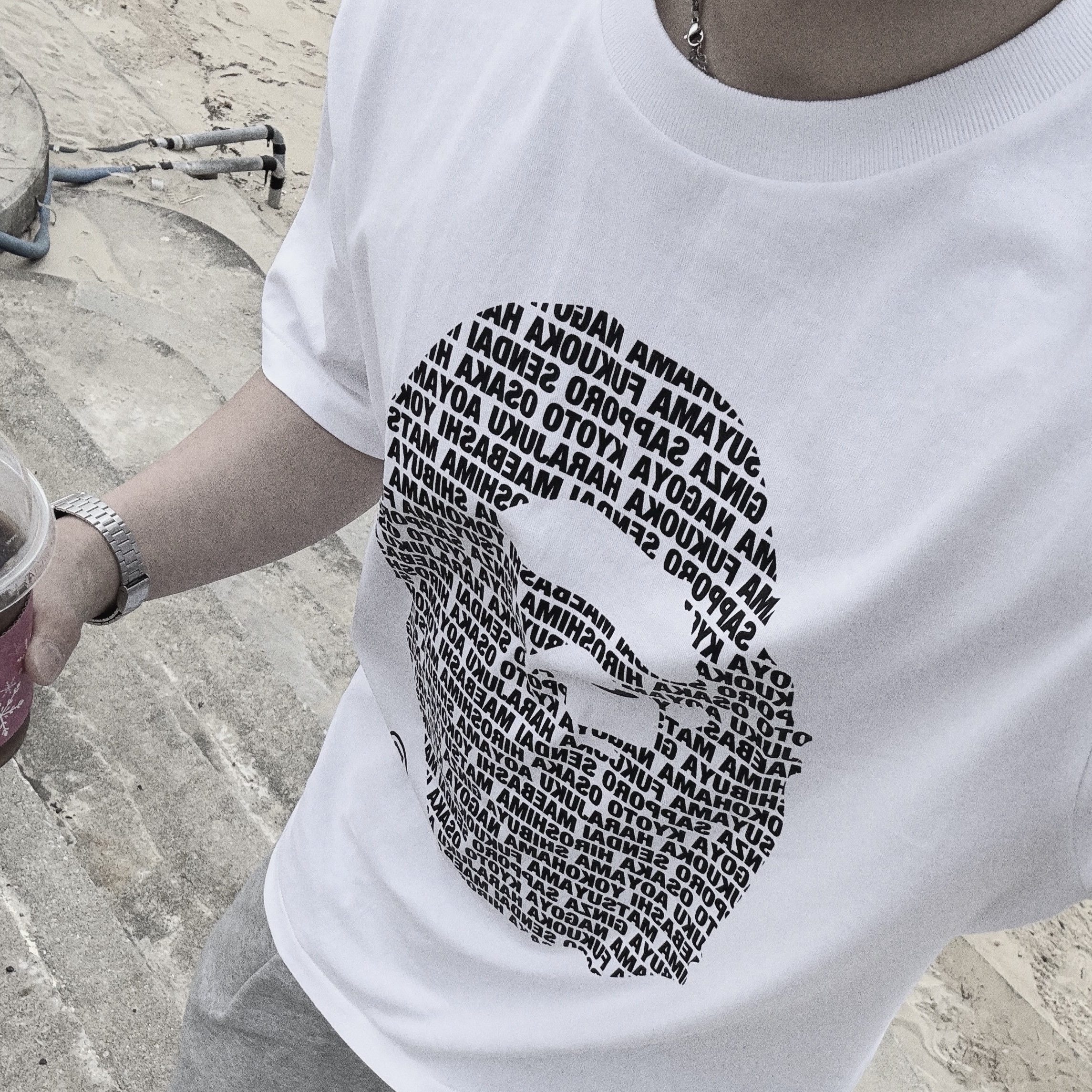 BAPE Japan Ape Head T-Shirt White 착용 스타일 - 2