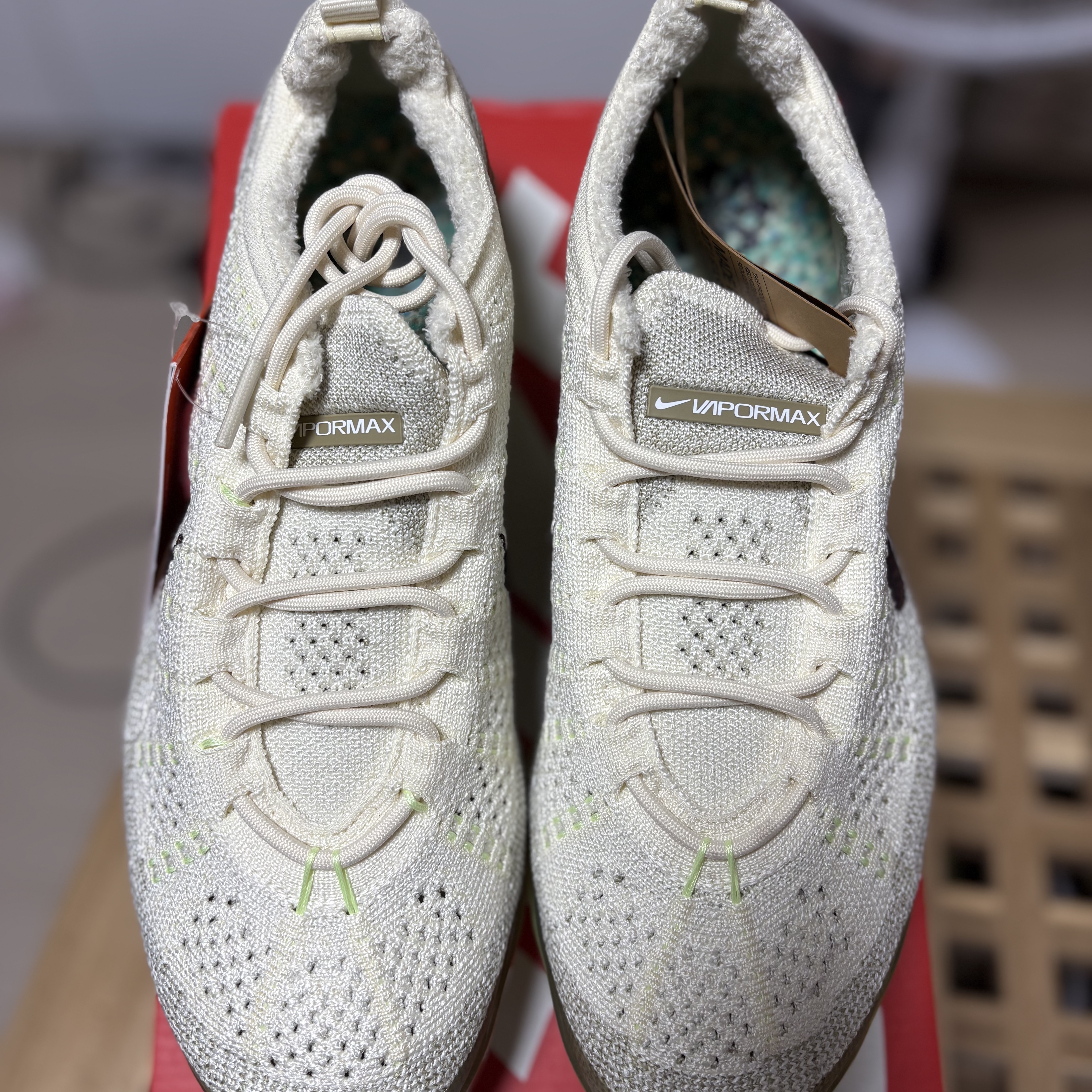 Nike Air Vapormax 2023 Flyknit Coconut Milk Neutral Olive 착용 스타일 - 4