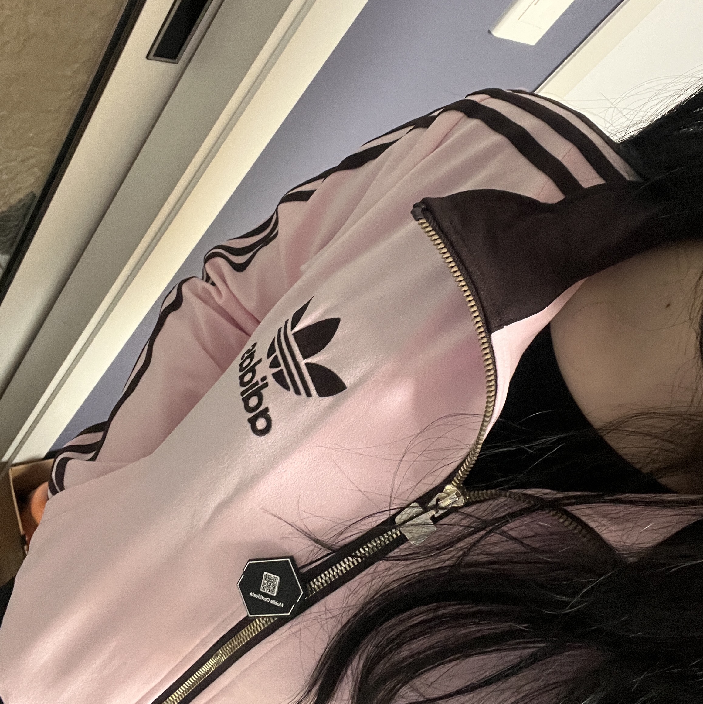 (W) Adidas Premium Originals Track Top Clear Pink Shadow Brown - KR Sizing 착용 스타일 - 2
