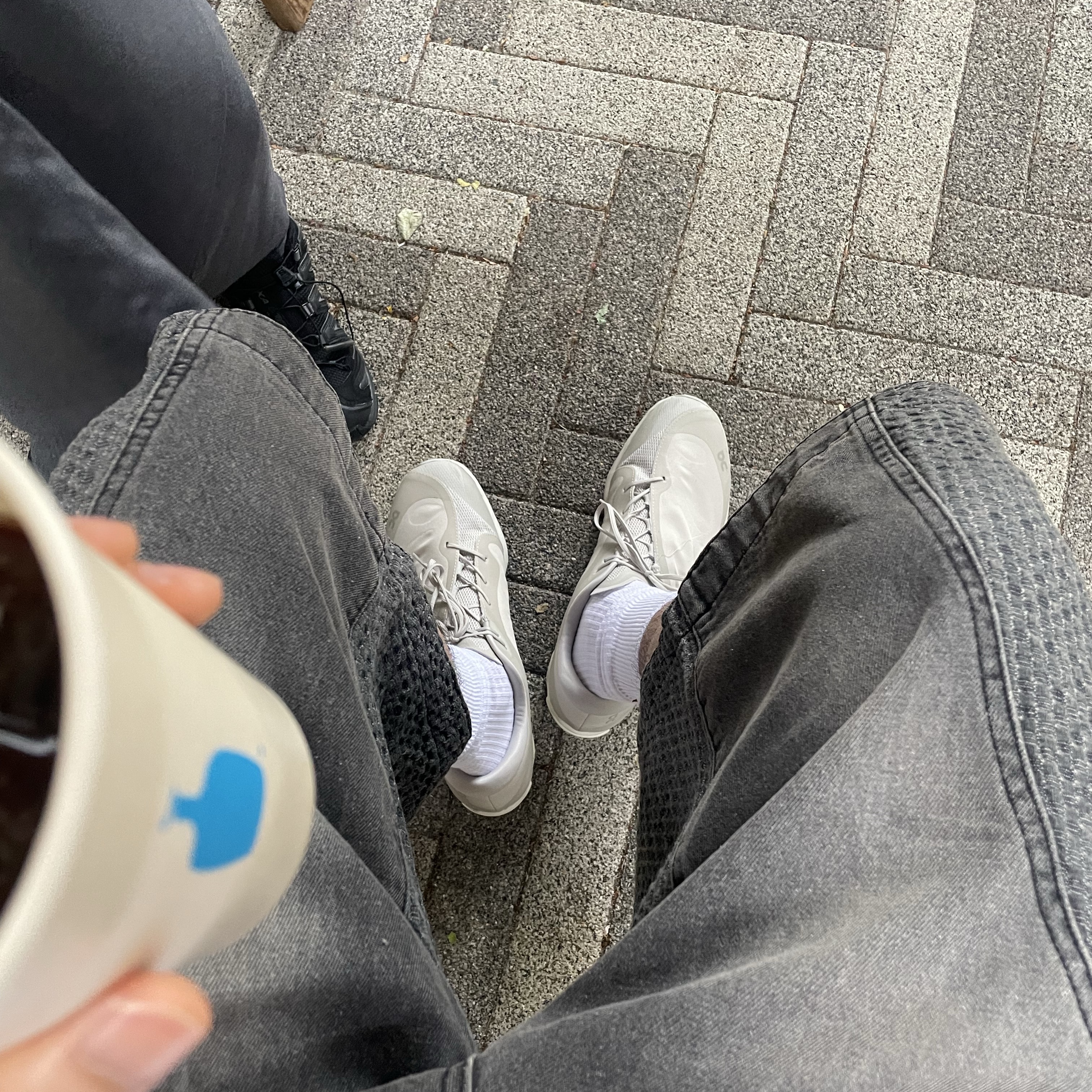 On Running x Post Archive Faction (Paf) Cloudventure Peak Ice Moon 착용 스타일 - 1